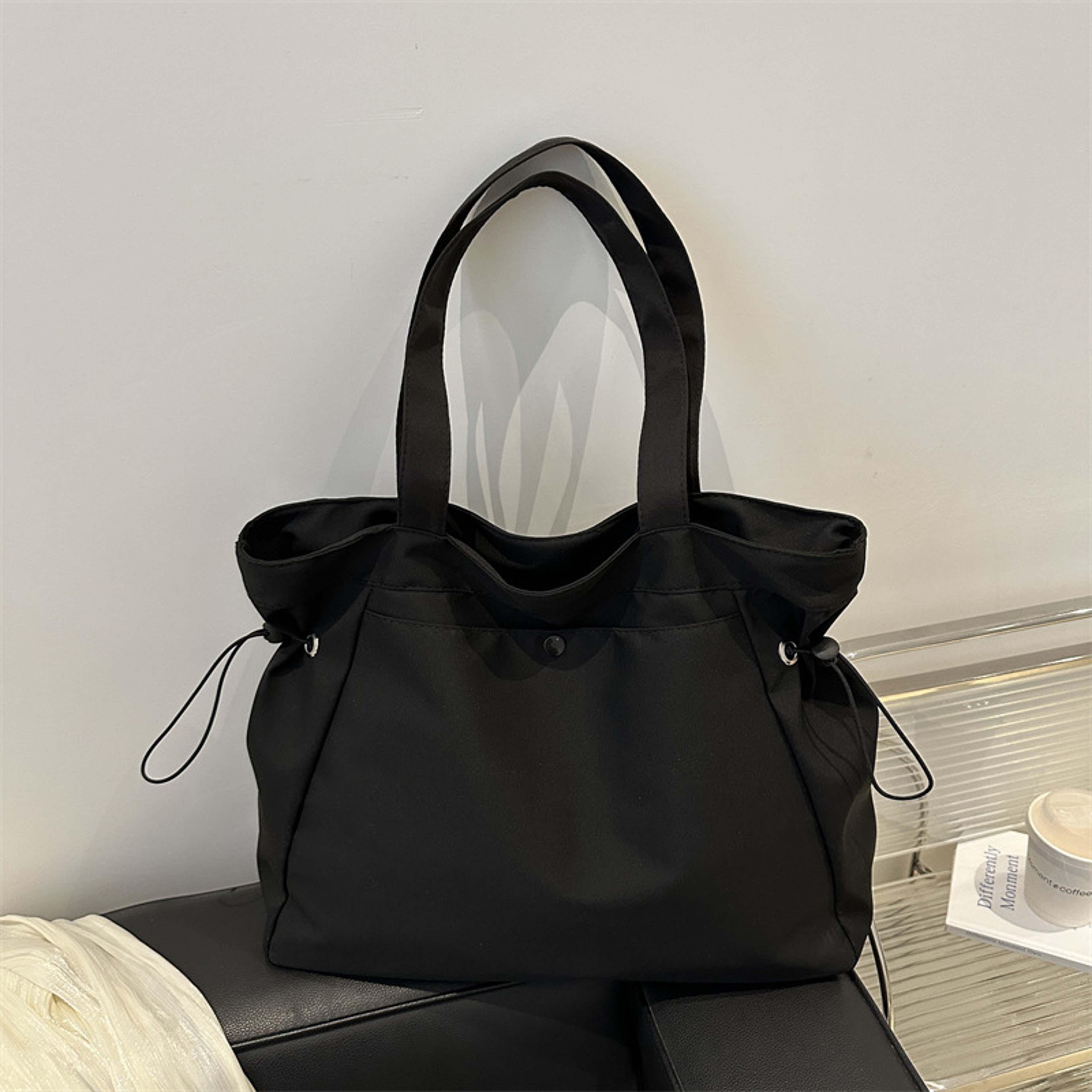 Minimalist Nylon Tote Bag Large Capacity Shoulder Purse – view 9