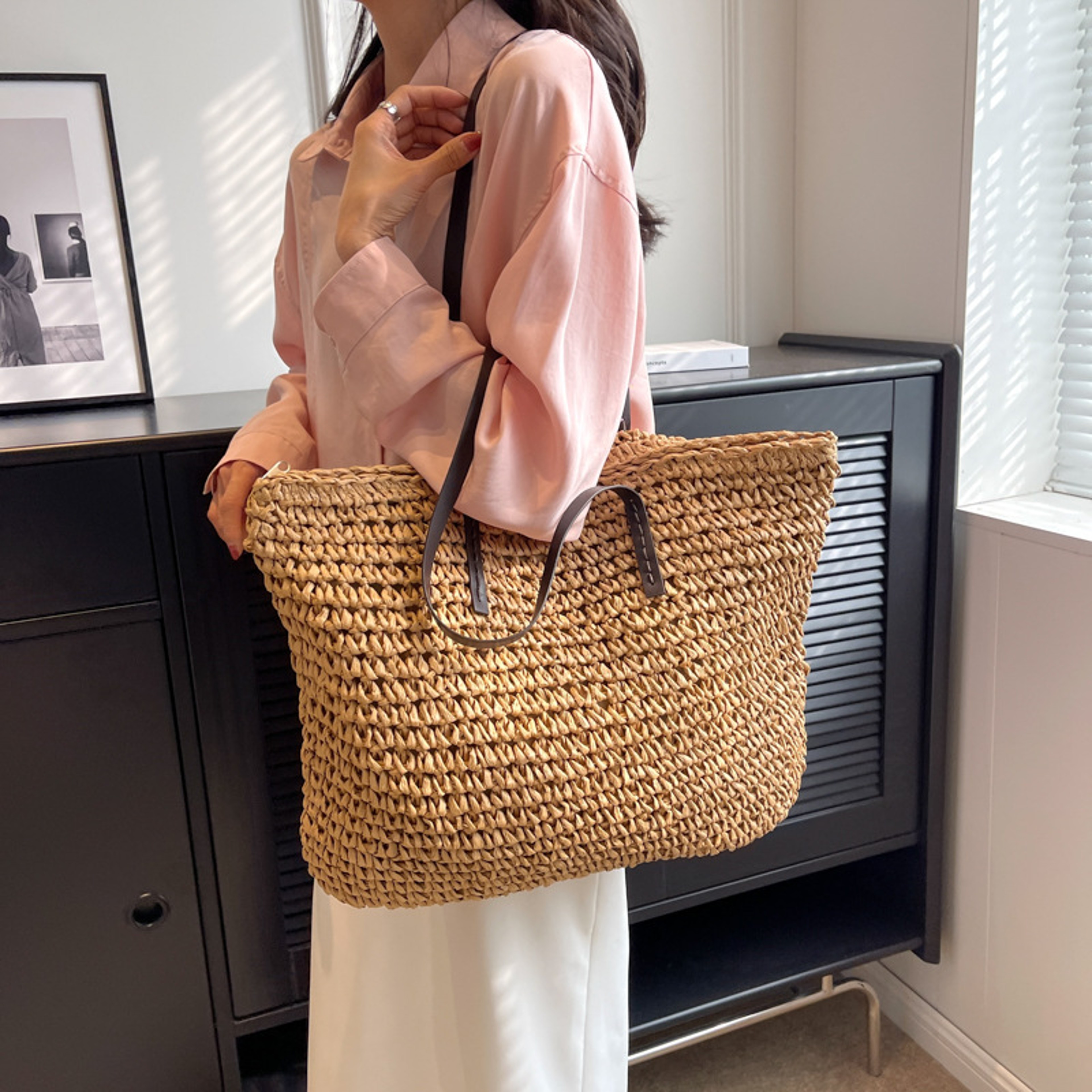 Chic Woven Straw Tote Bag Large Capacity Summer Beach Shoulder Handbag – view 8