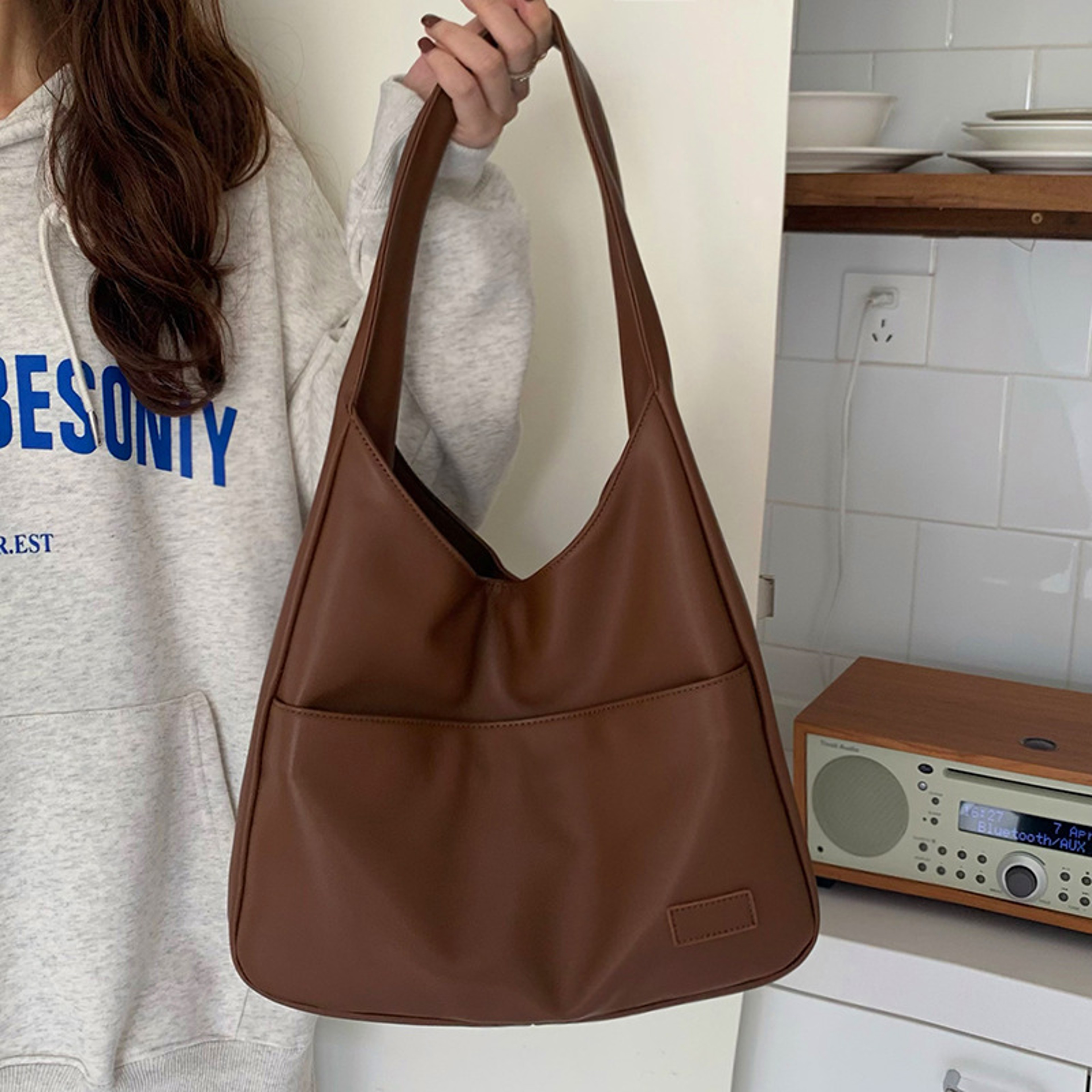 Large Capacity Women Shoulder Bag & Casual Commuting Leather Tote Handbag – view 9