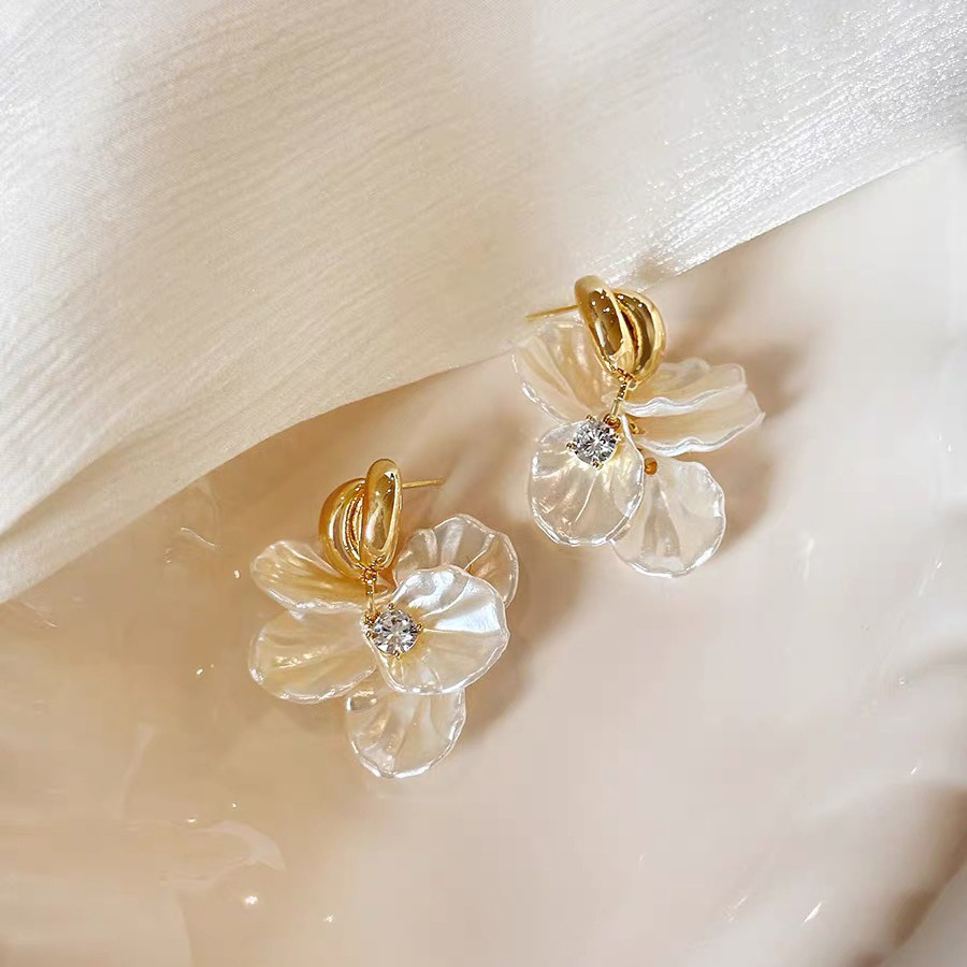 Korean White Flower Petal Tassel Drop Earrings – view 3