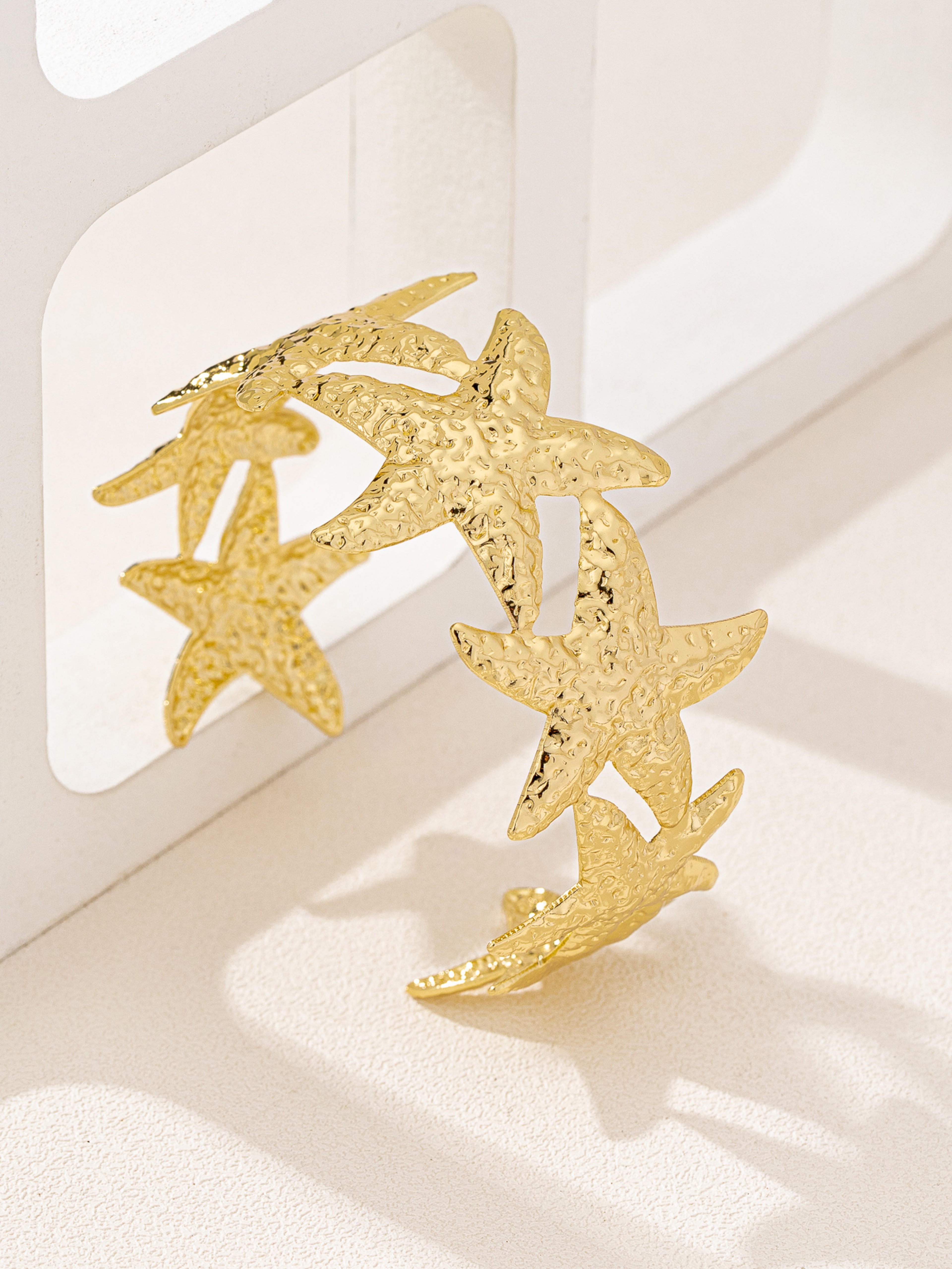 Retro Starfish Bracelet Minimalist Gold Starfish Bracelet – view 3