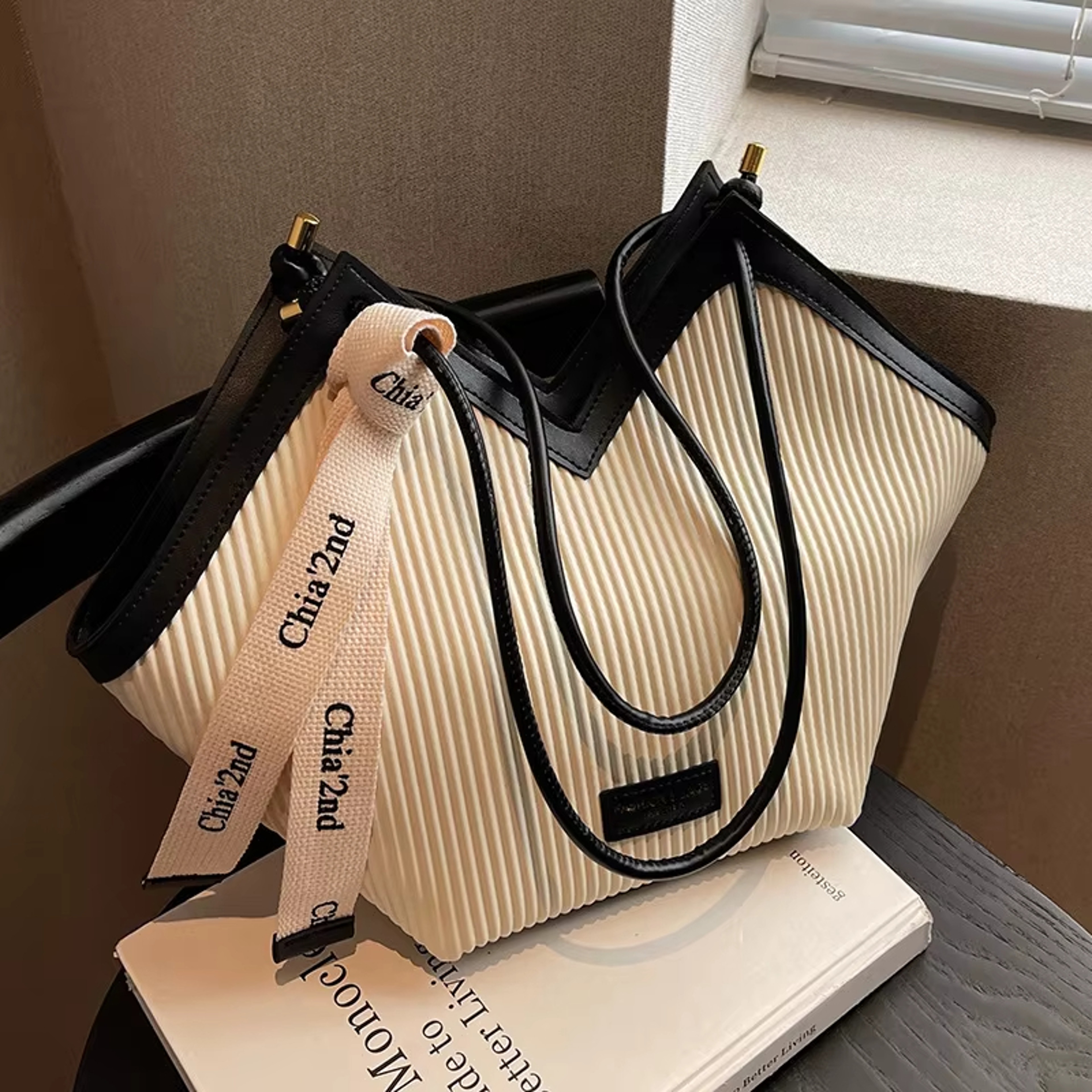 Korean Style Everyday Canvas Tote Bag 0