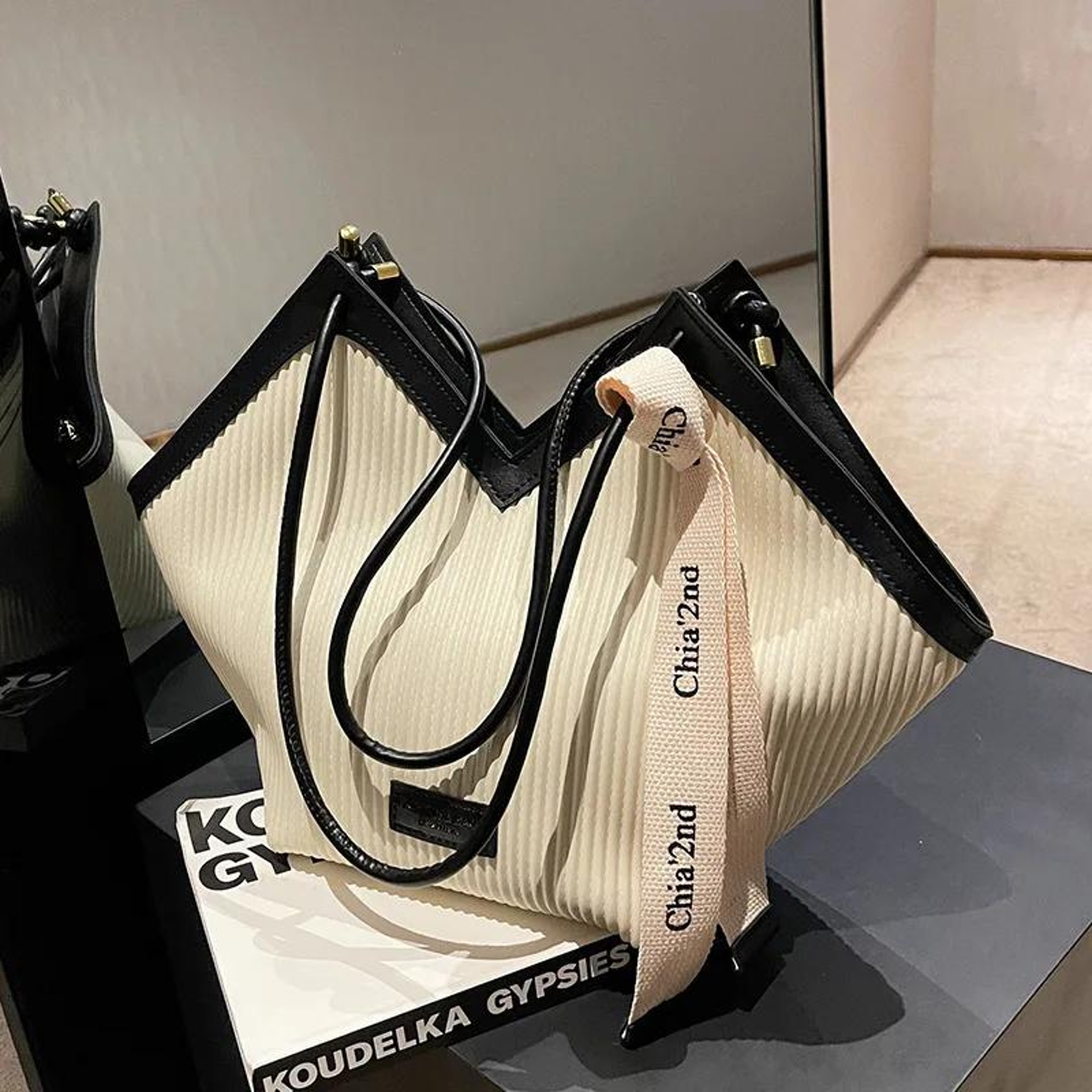 Korean Style Everyday Canvas Tote Bag 6