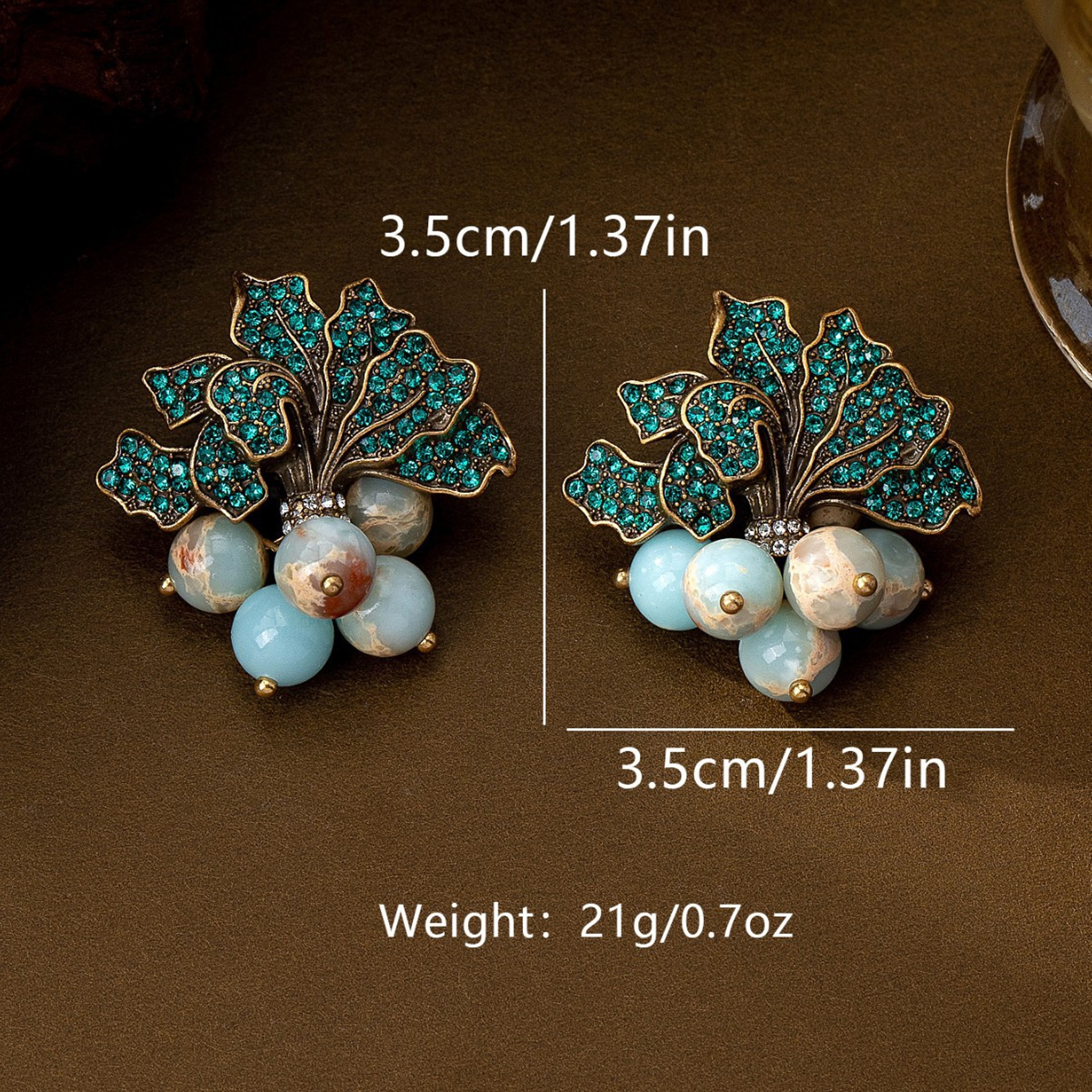 Vintage Blue Radish Rhinestone Court Stud Earrings – view 8