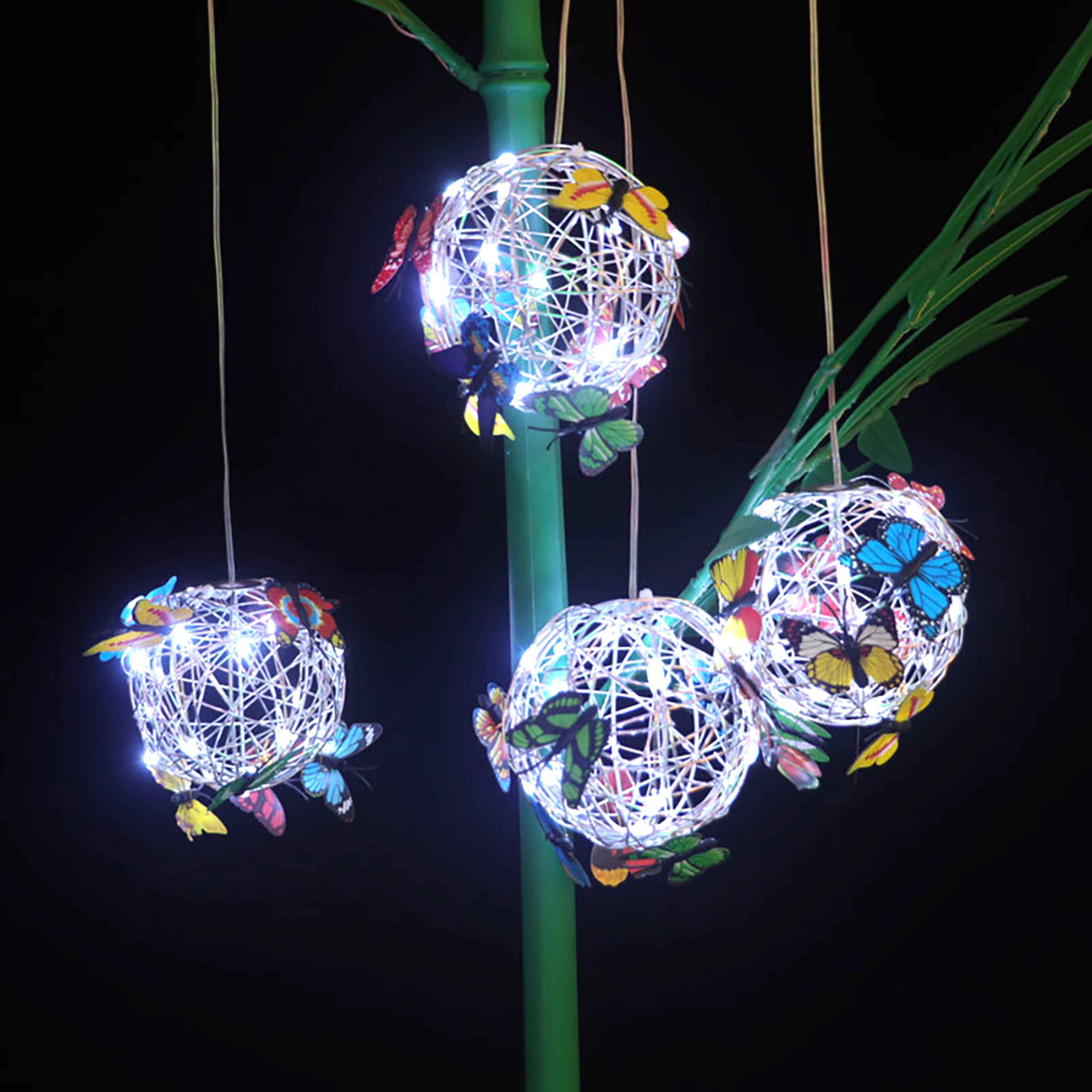Waterproof Outdoor Solar Garden Light Metal Home Decorative, Butterfly Pendant Nightlight Round Ball Mesh Design – view 5