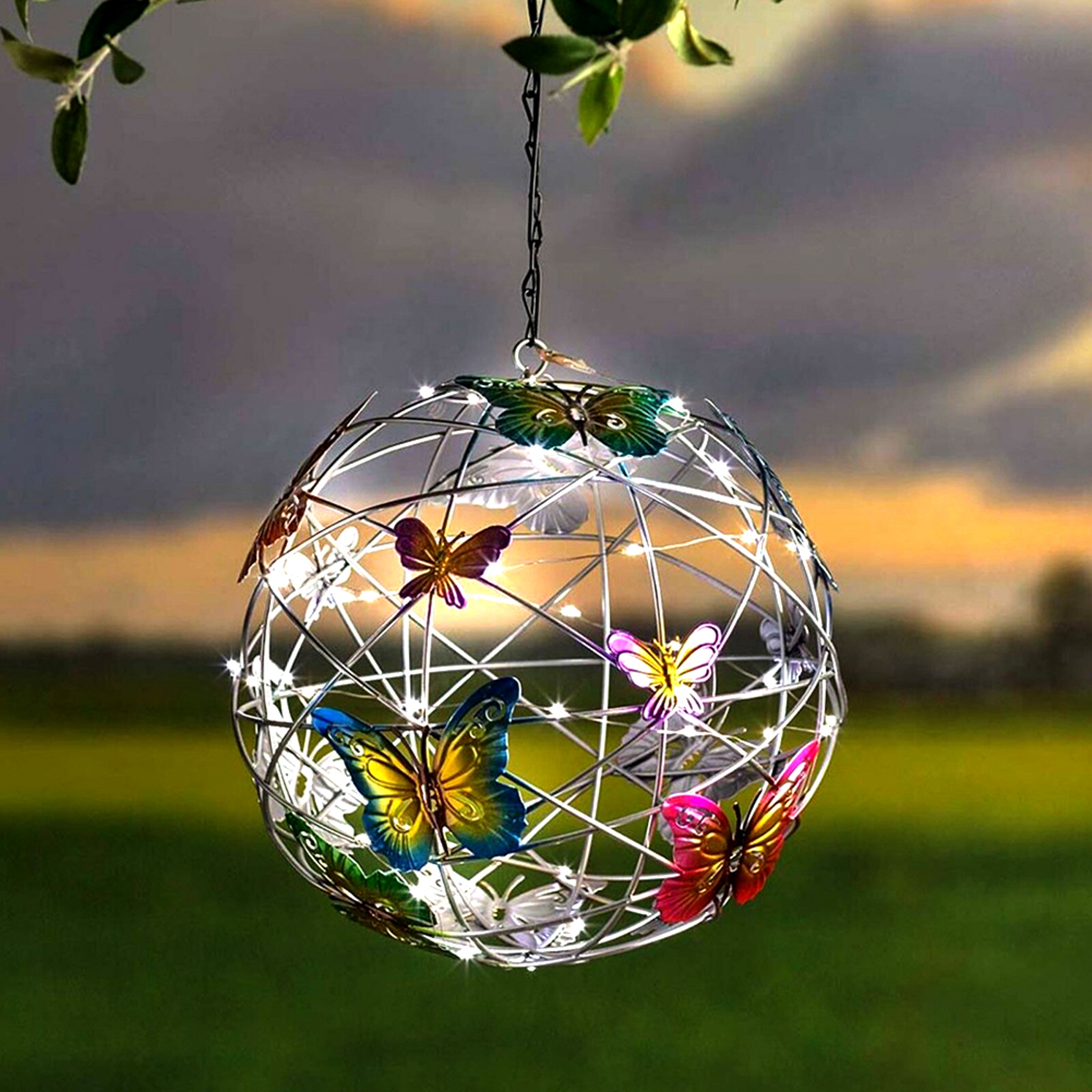 Waterproof Outdoor Solar Garden Light Metal Home Decorative, Butterfly Pendant Nightlight Round Ball Mesh Design – view 7