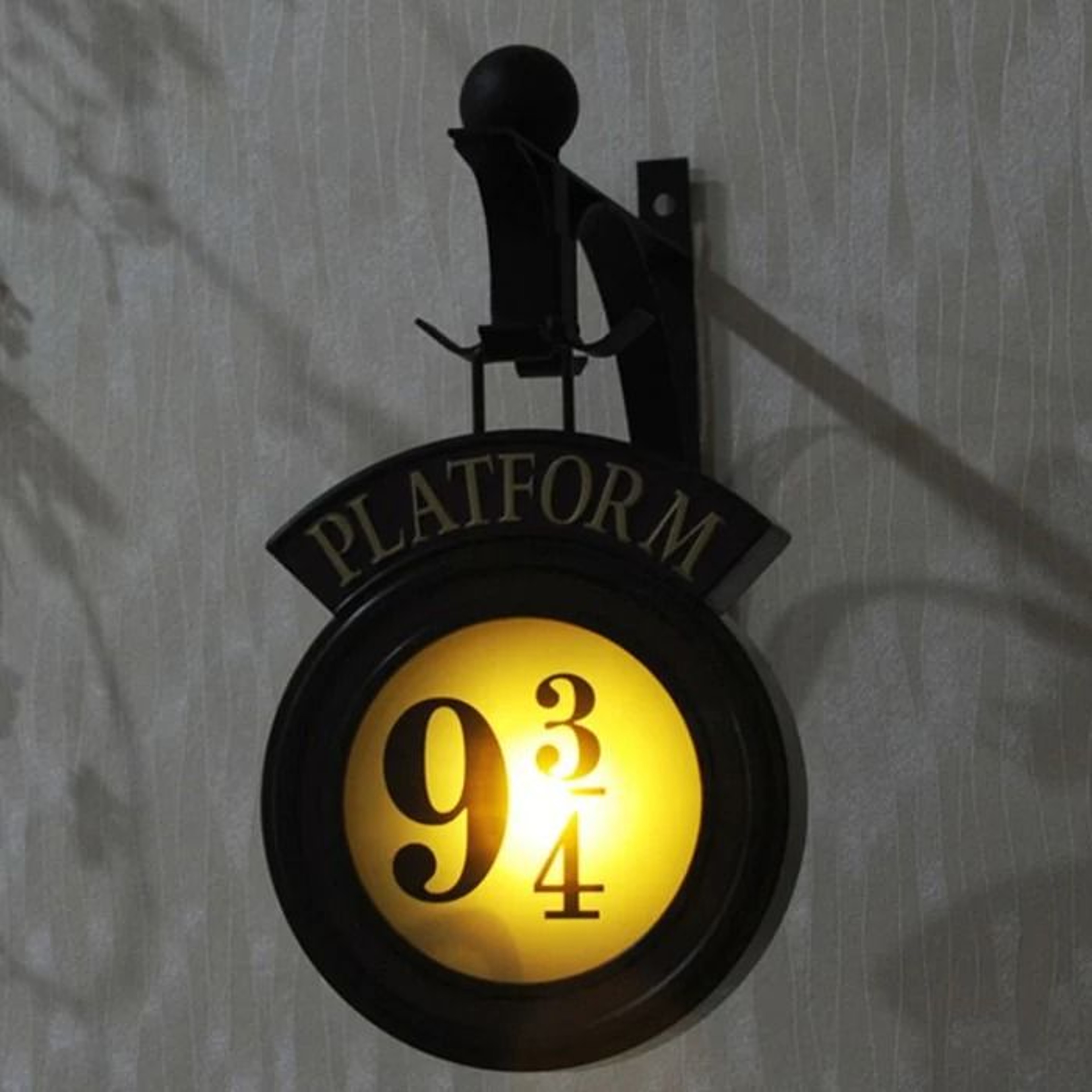 Harry Potter Platform LED Wall Hanging Night Light Vintage Magic Lamp 3