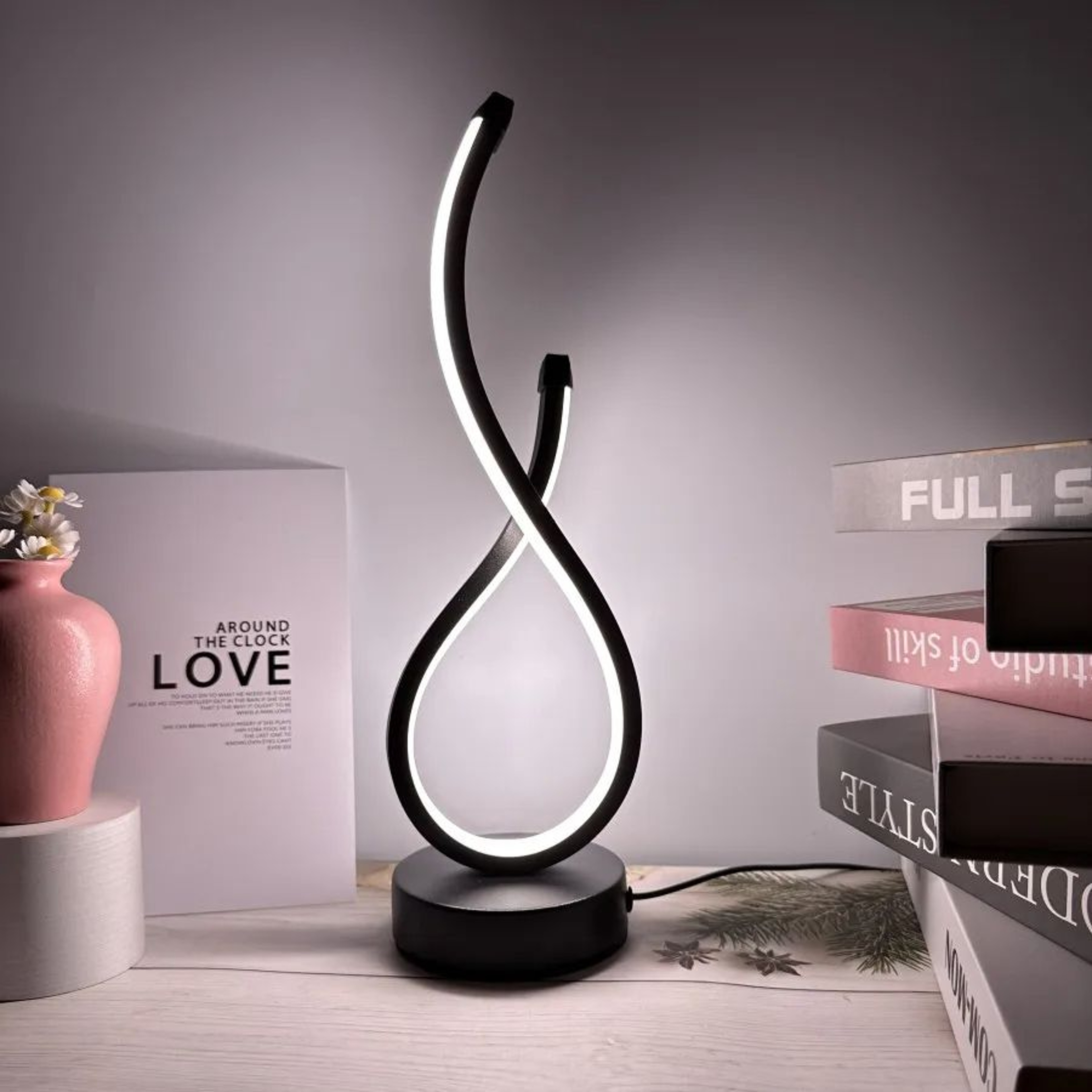 Creative LED Table Lamp Luminescent Decorative Nightlight For Bedroom Living Room Restaurant  Coffe 2