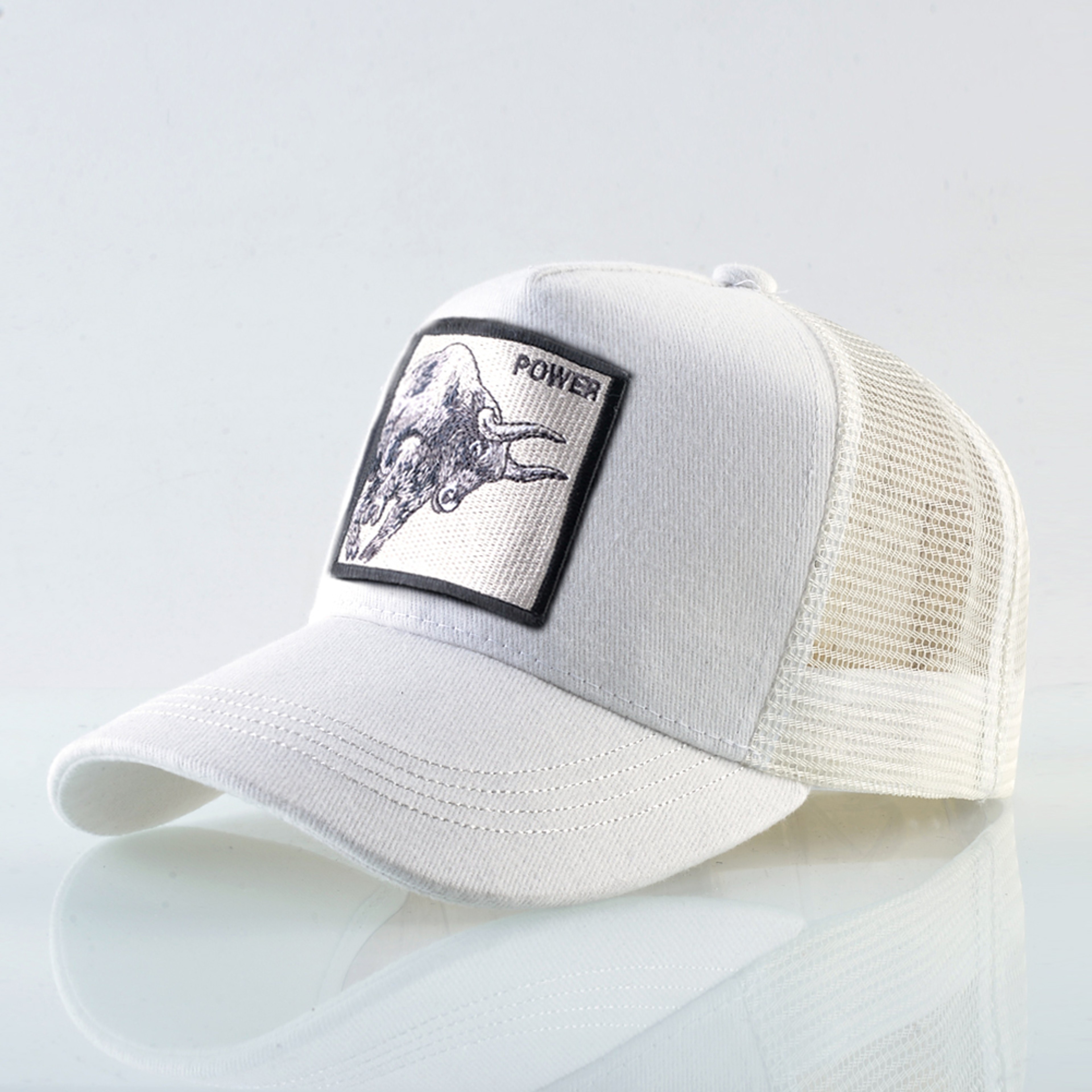 K Baseball Caps Men Snapback Hip Hop Trucker Cap Bull Patch Embroidery Four Seasons Breathable Mesh