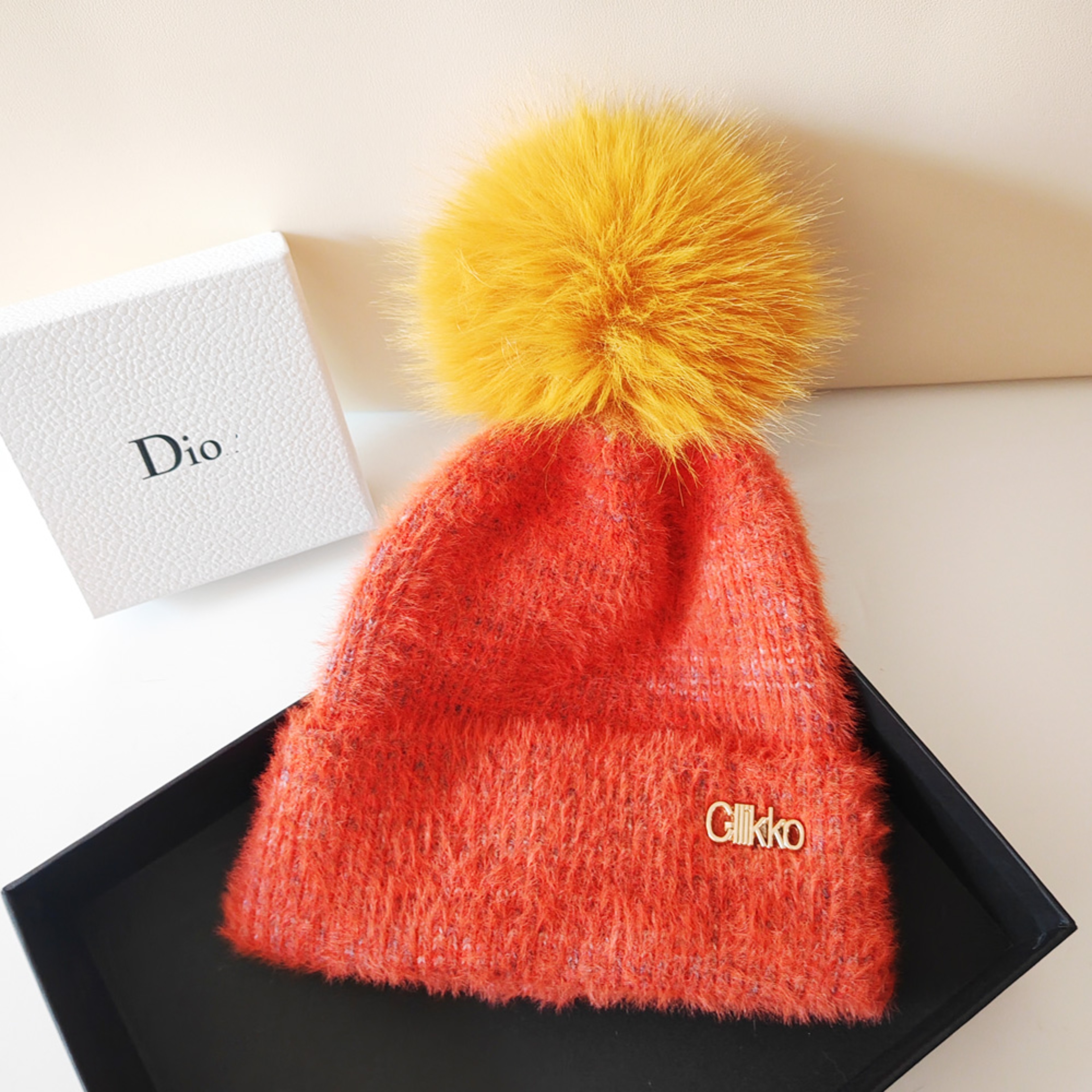 Autumn and Winter, Cllikko Gradient Knitted Hat, Imitation Mink Fur, Artificial Fox Fur Ball, Thickened Warm Design Cap. – view 19