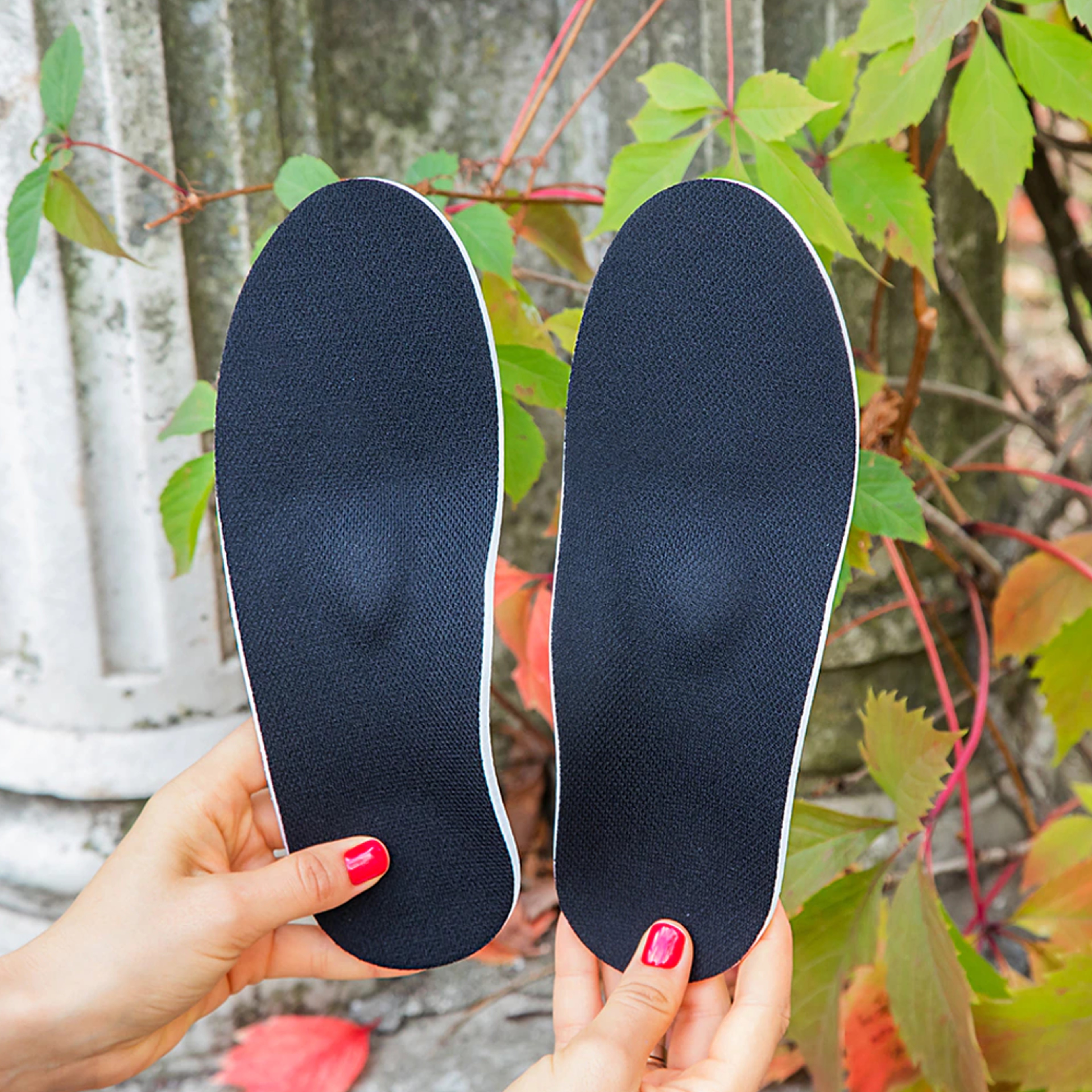 Comfortable insoles for sports shoes