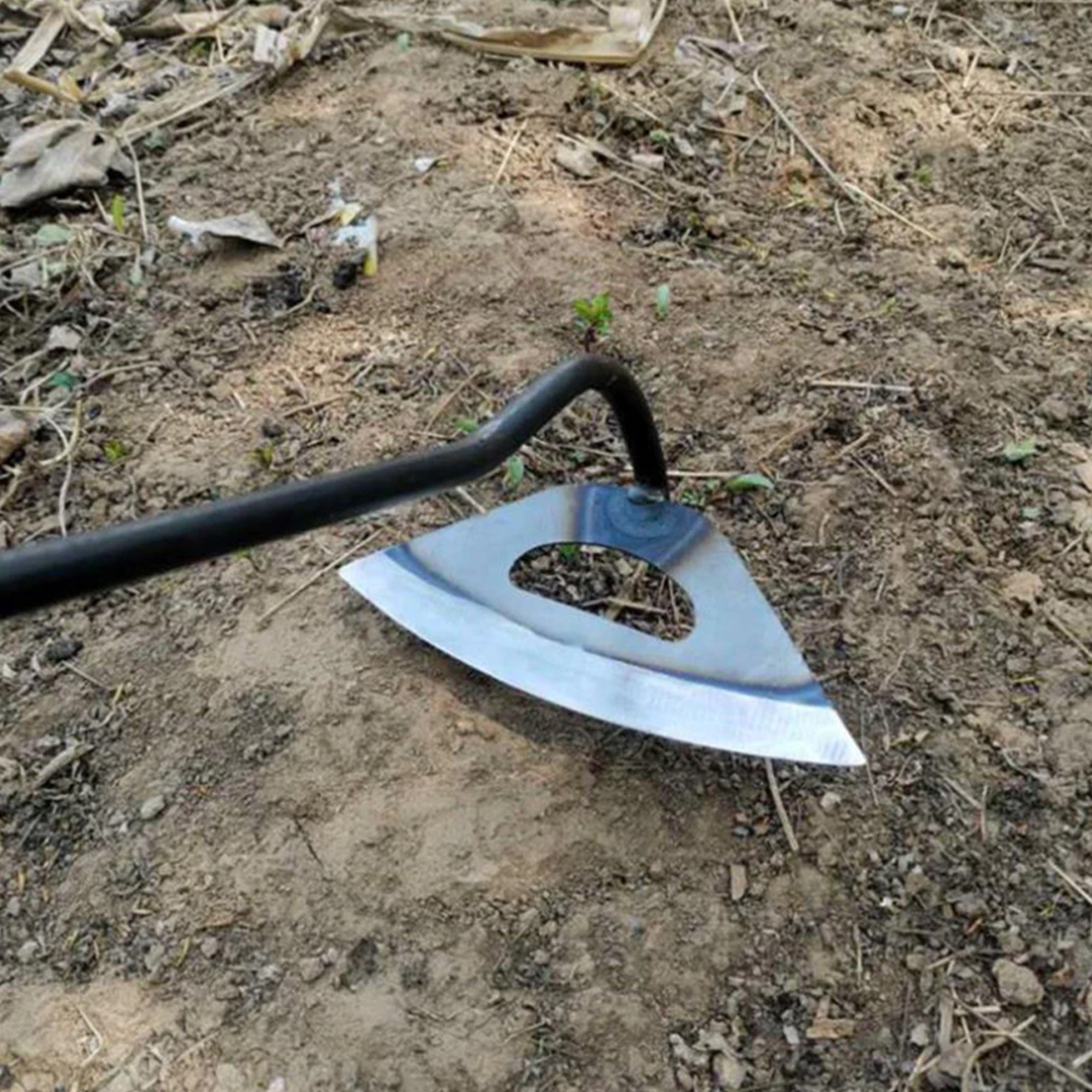 durable gardening hoe with long handle