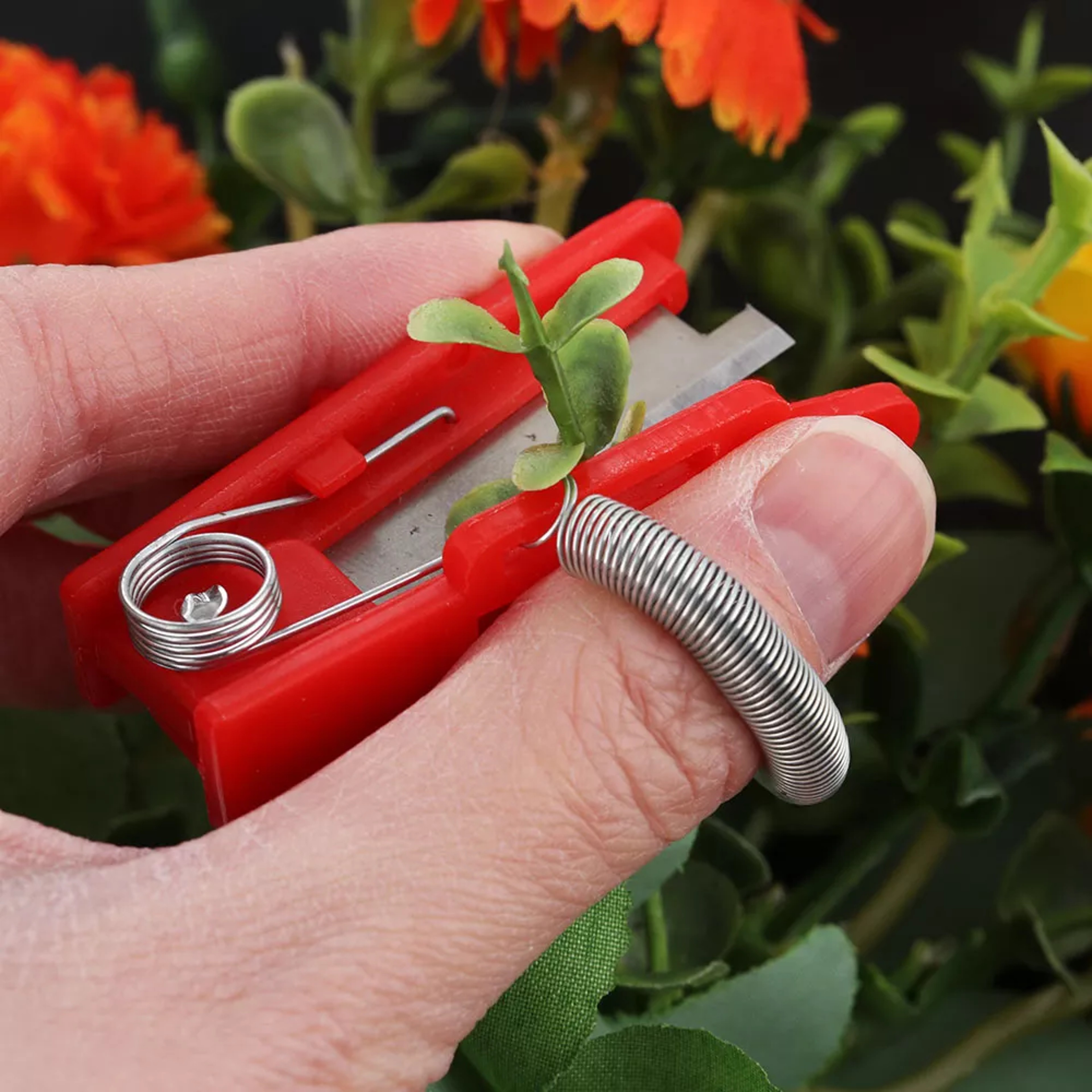 thumbmowergraftingknife1.png