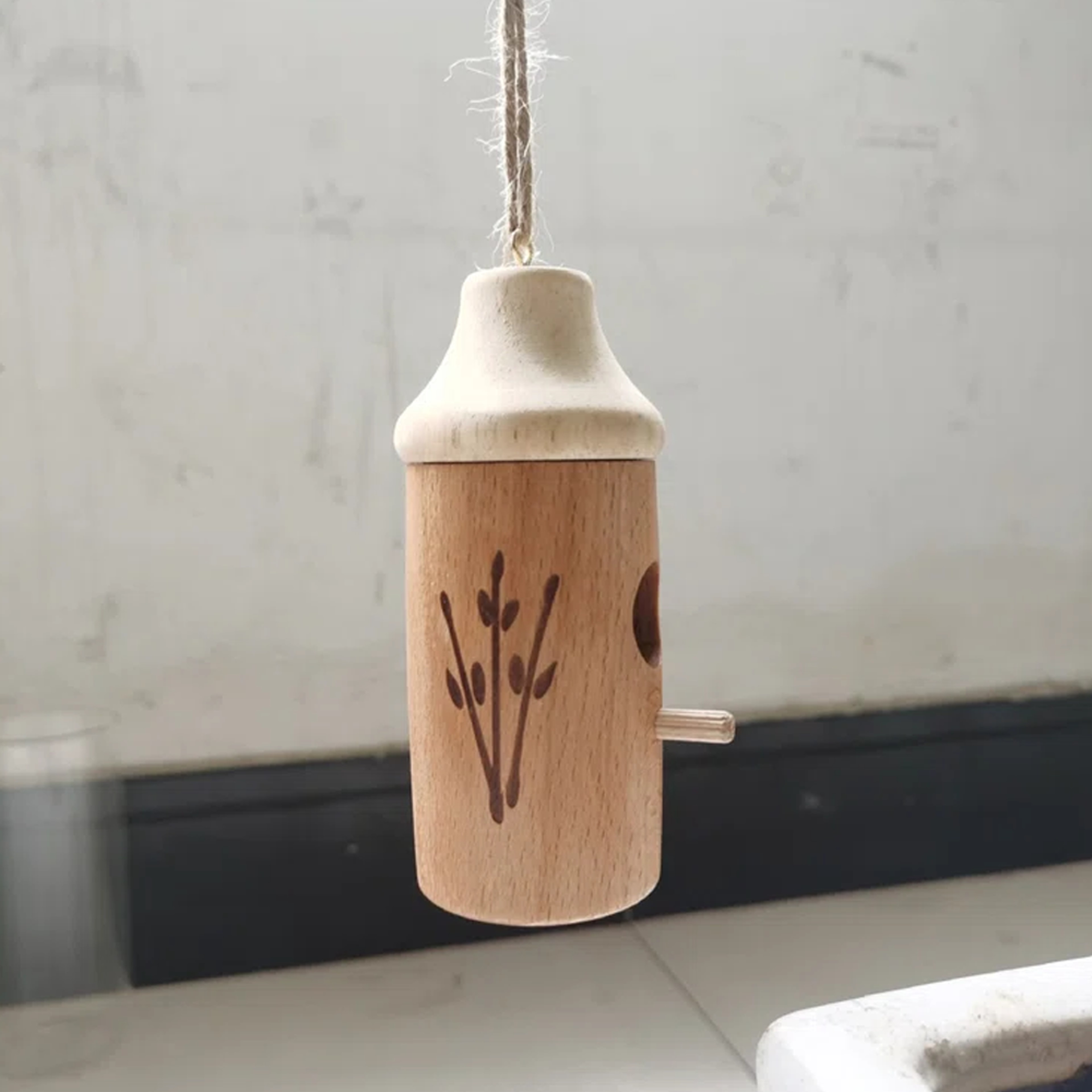 woodenhummingbirdhousestyle2png