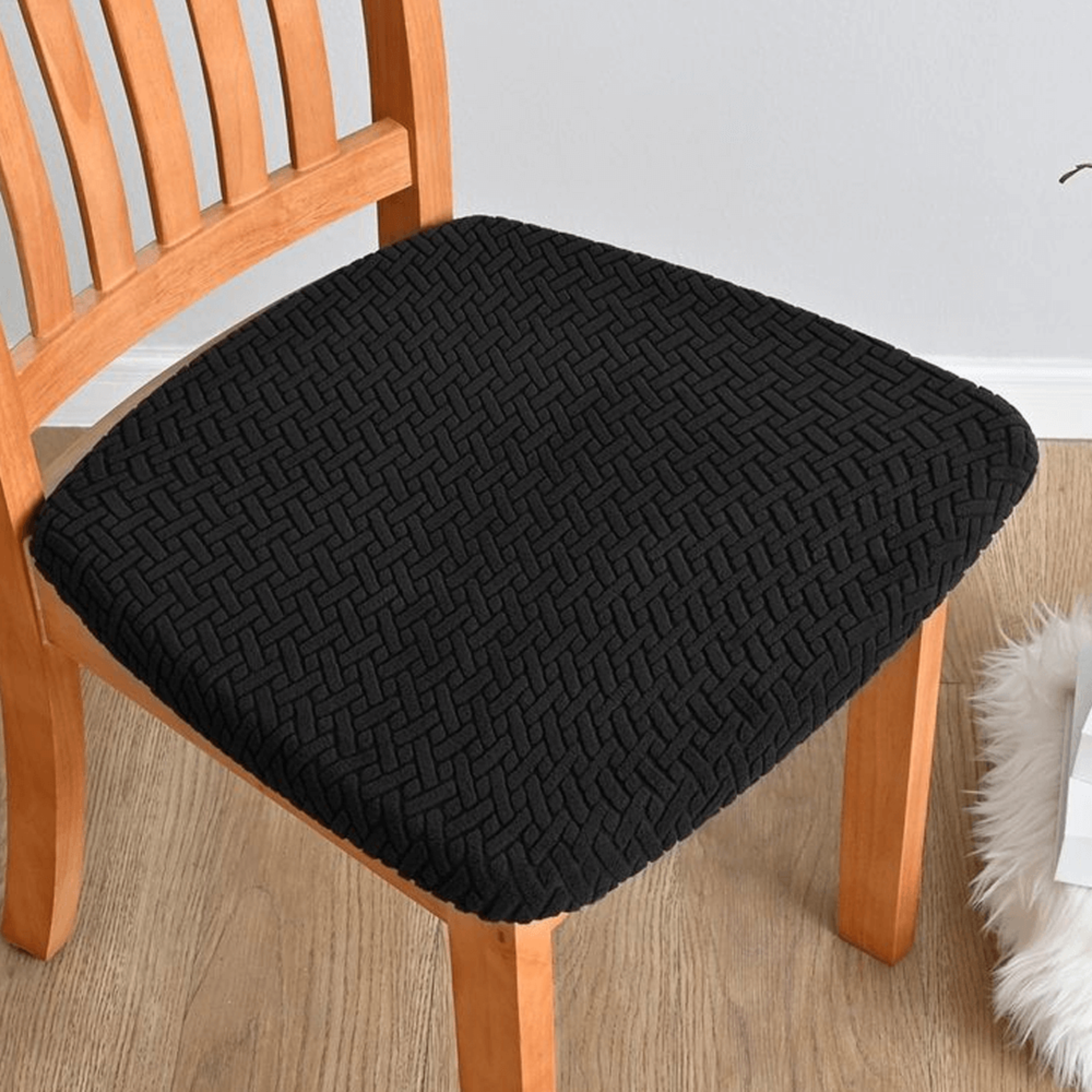 diningroomchairseatcoversblack.png
