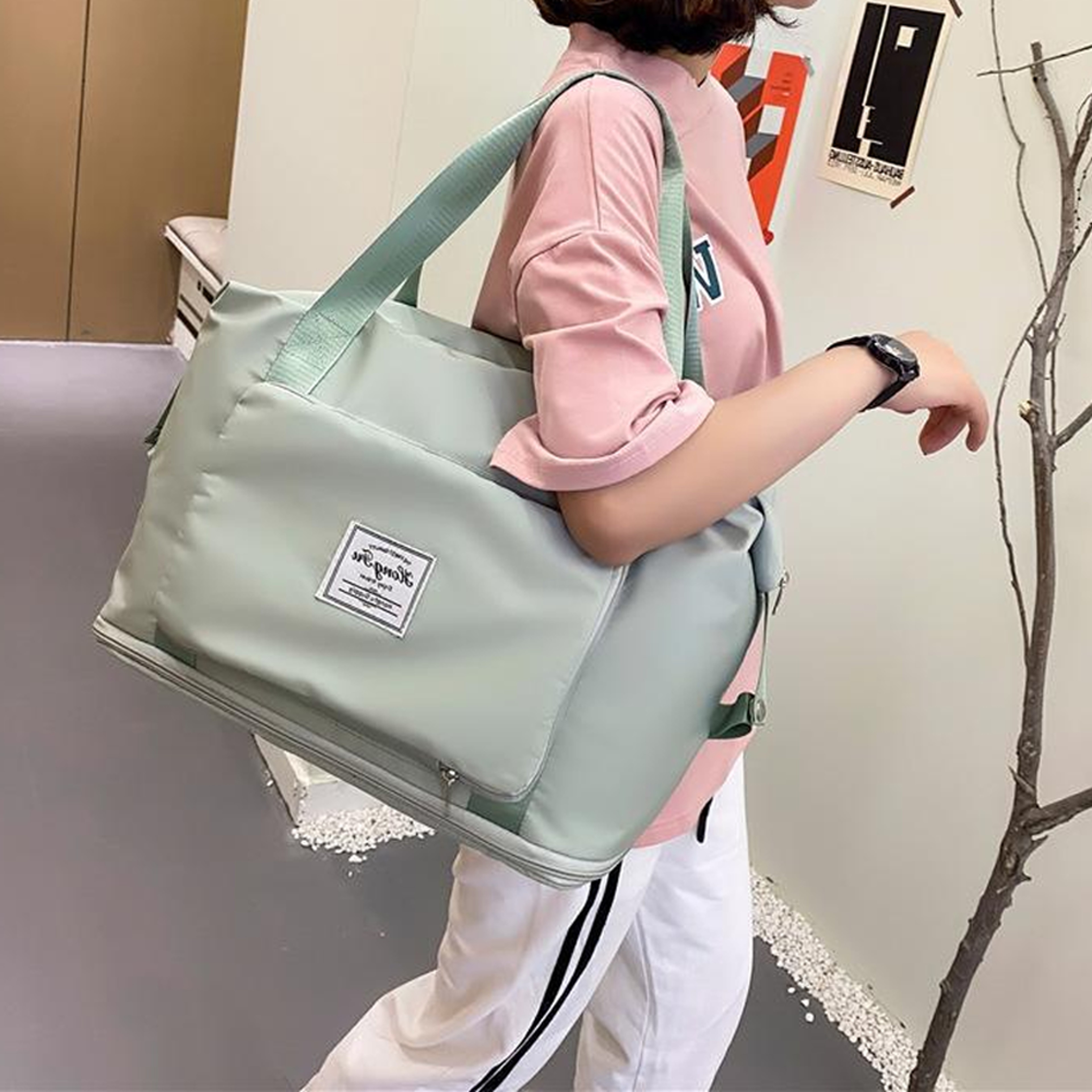 hotlargecapacityfoldingtravelbagfruitgreen.png