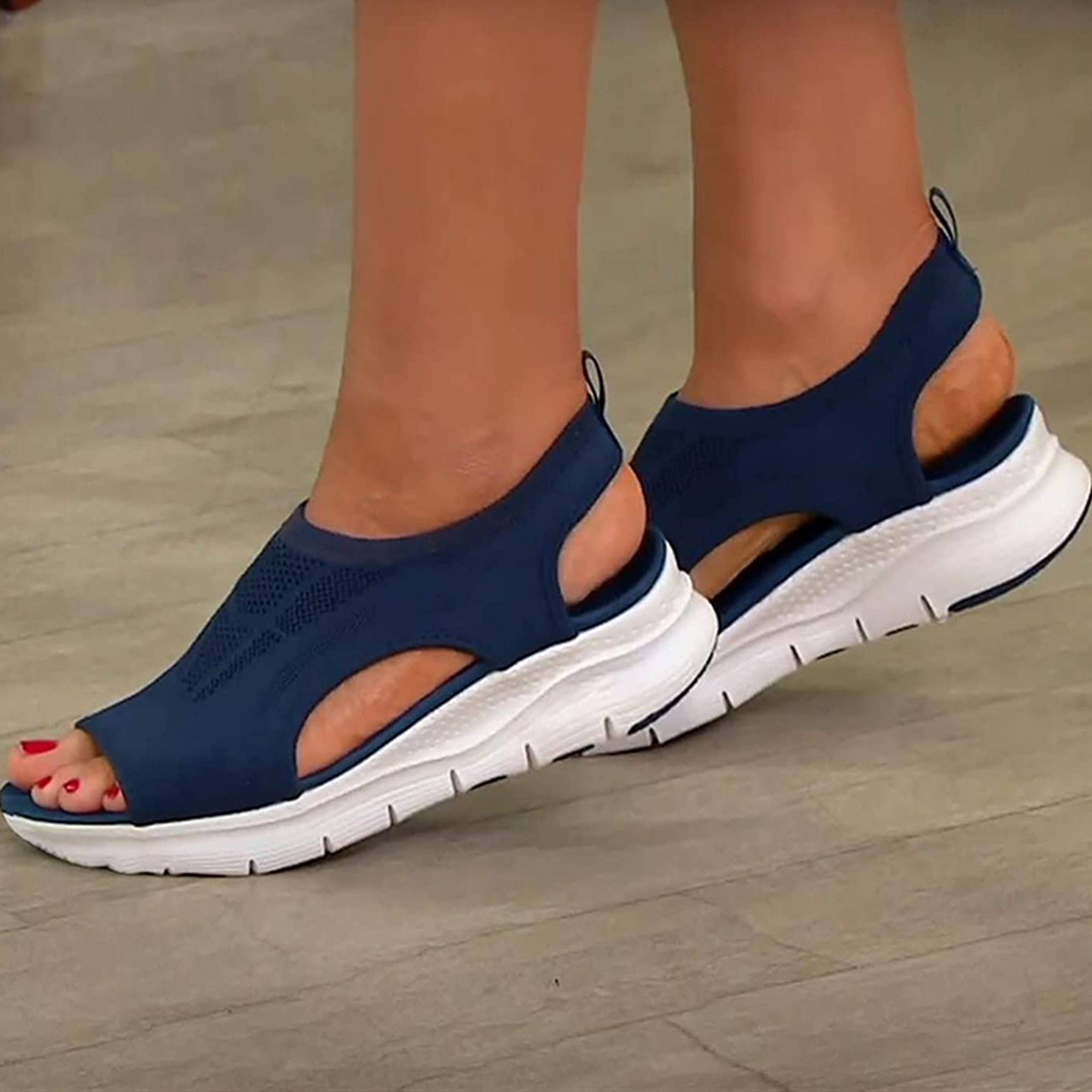 washableslingbacksportsandals2.png