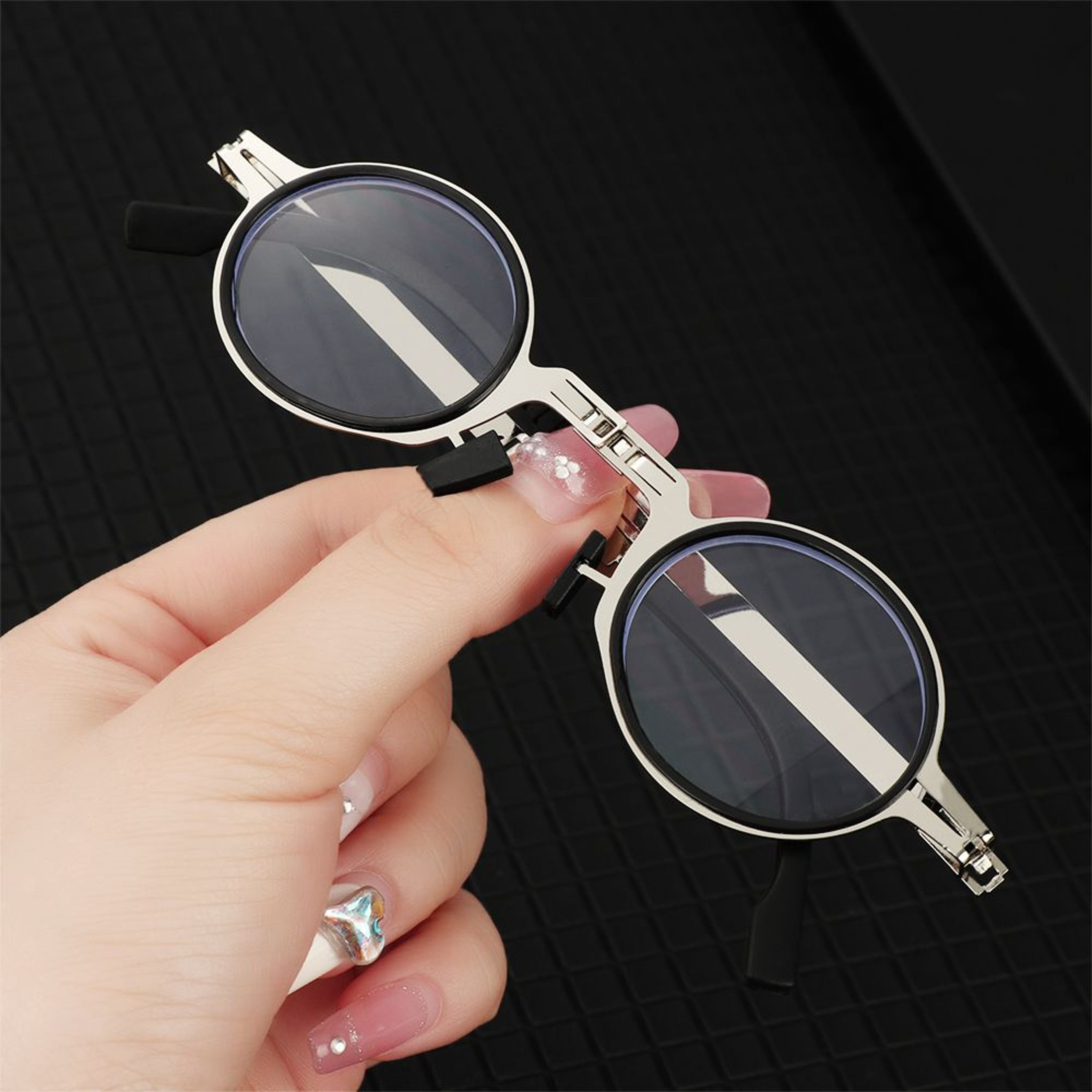 UltraLight Titanium Foldable Reading Glasses