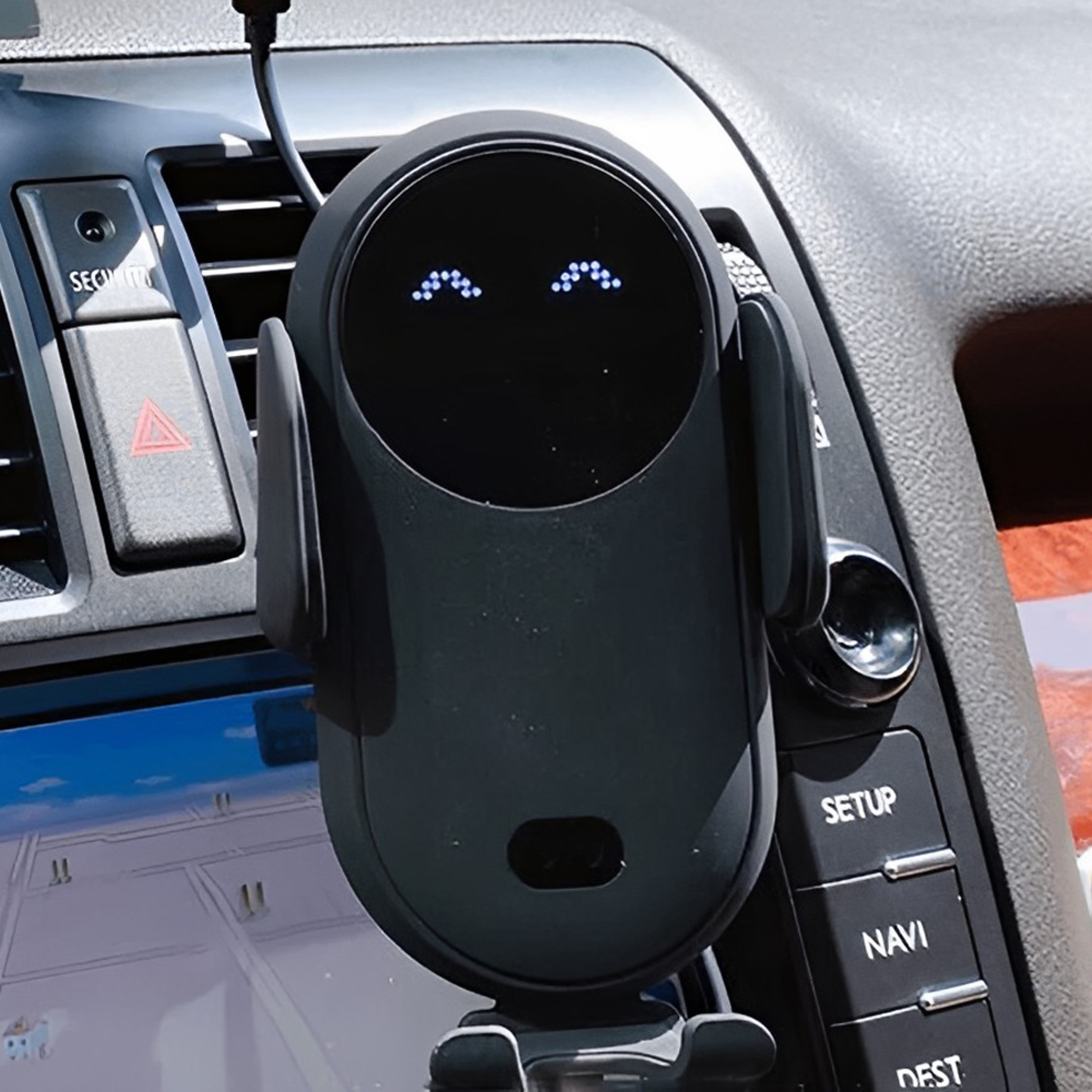 360rotatingcarwirelesschargerphoneholderblack.png