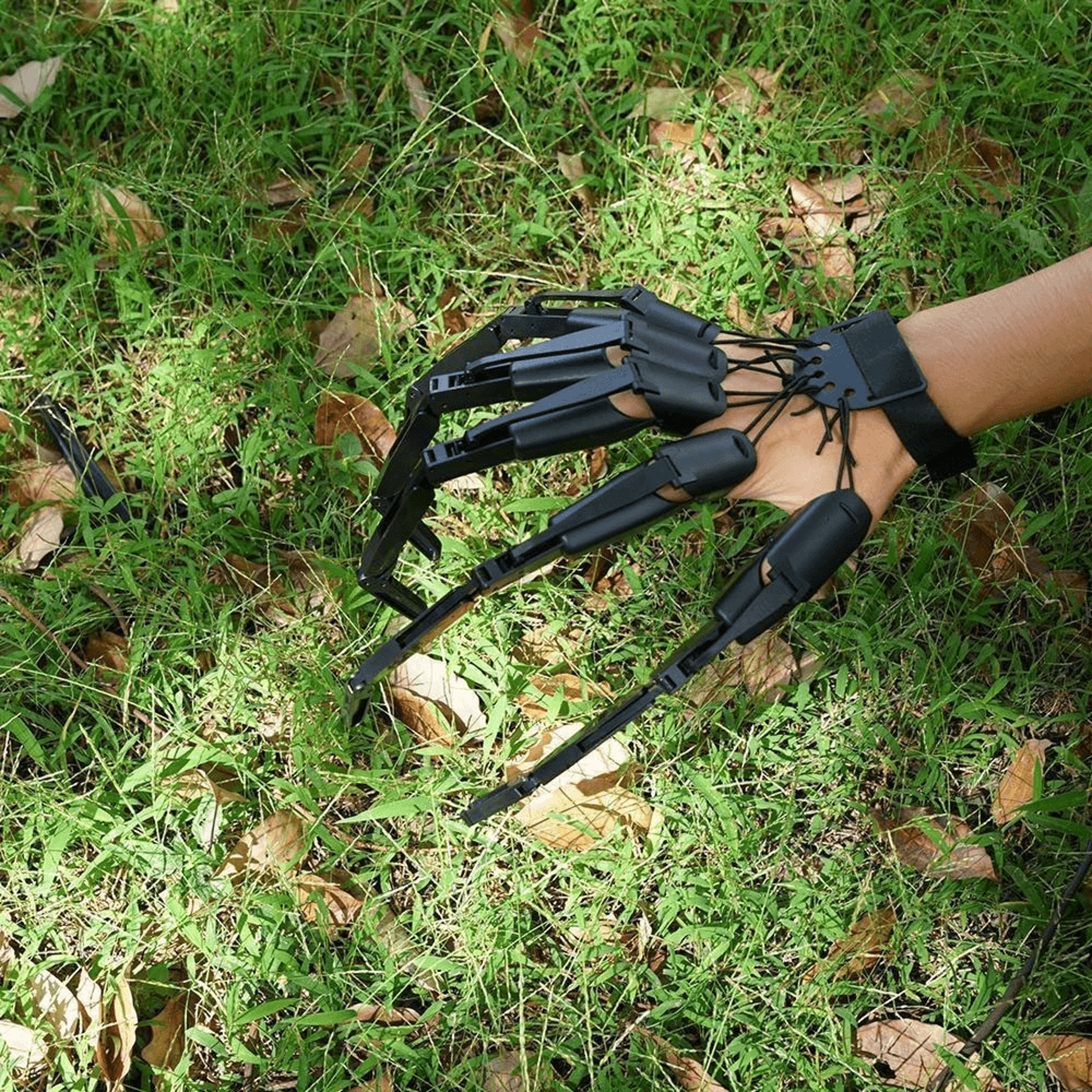 halloweenarticulatedfingersglovesextensions1.png