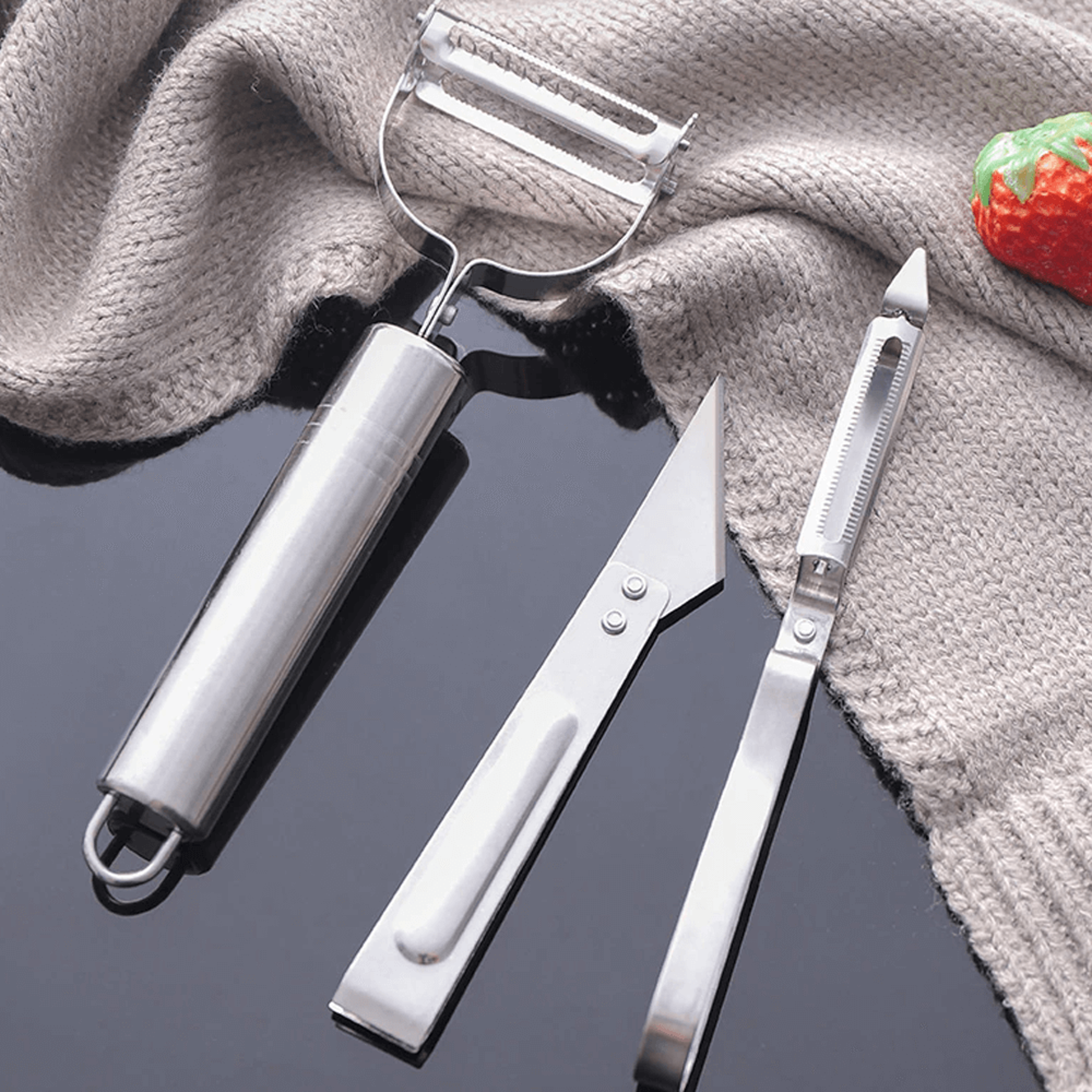 stainlesssteelmultifunctionvegetablepeelers3pieceset5.png