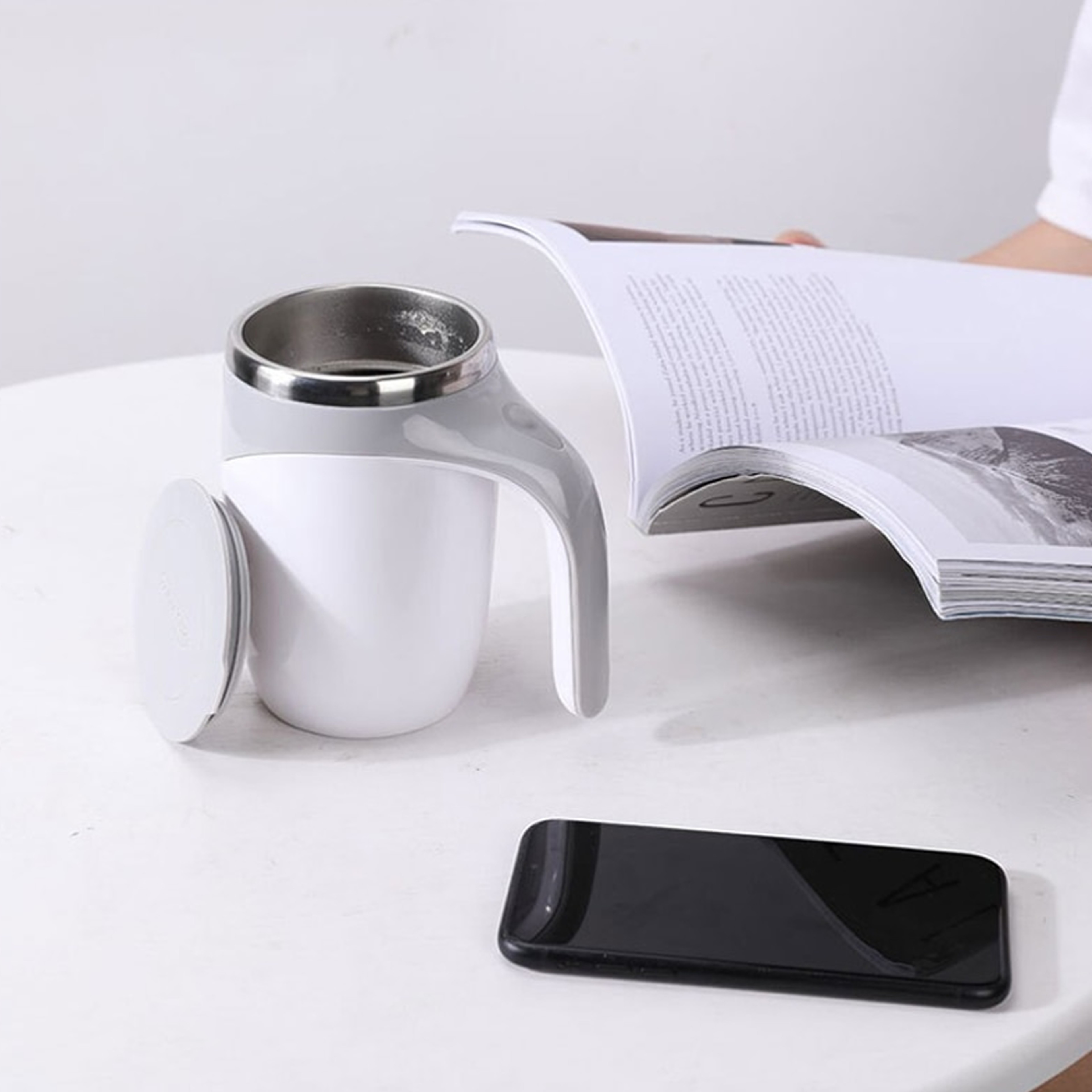 automaticselfstirringmagneticcoffeecup3.png