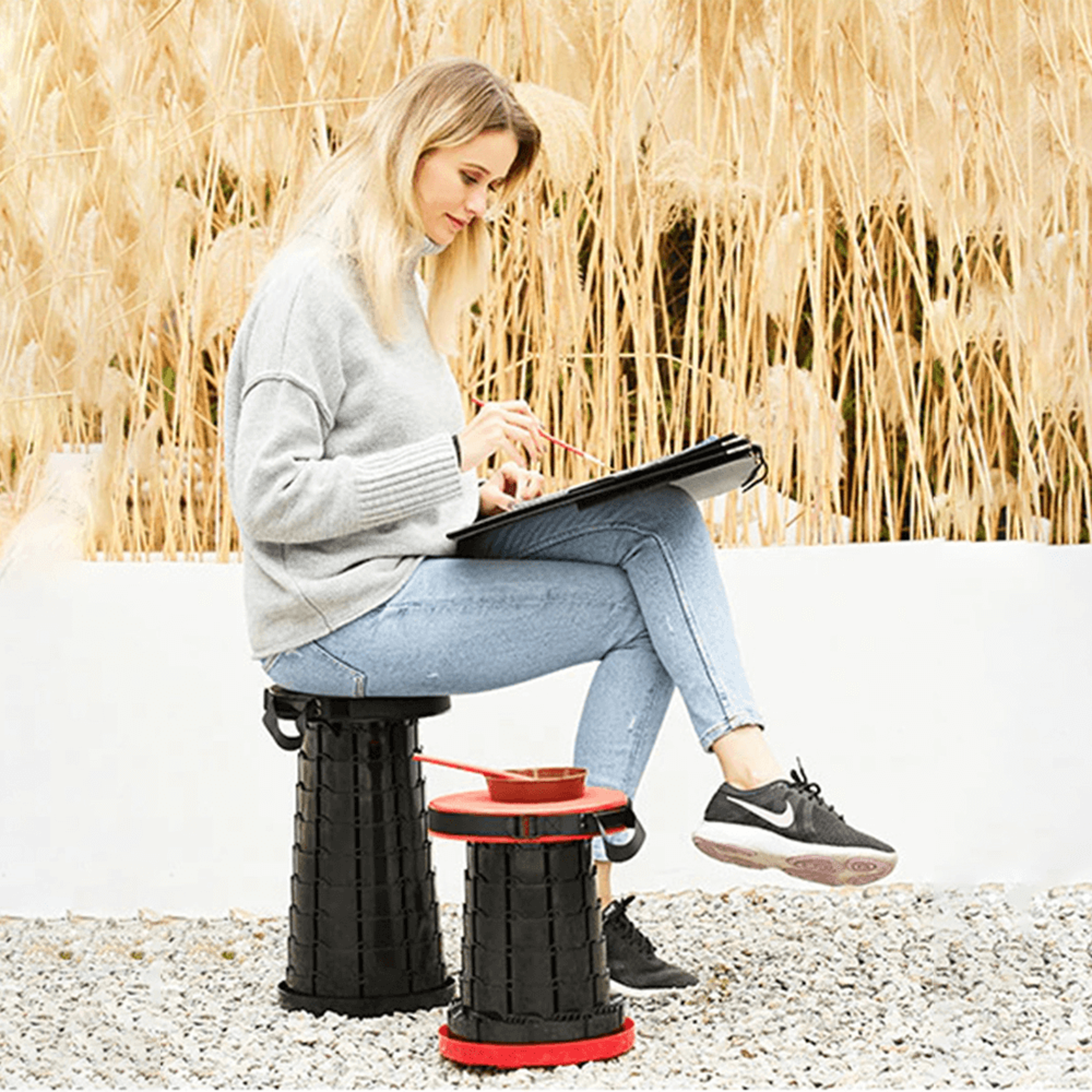 lightweightcollapsiblestool3.png