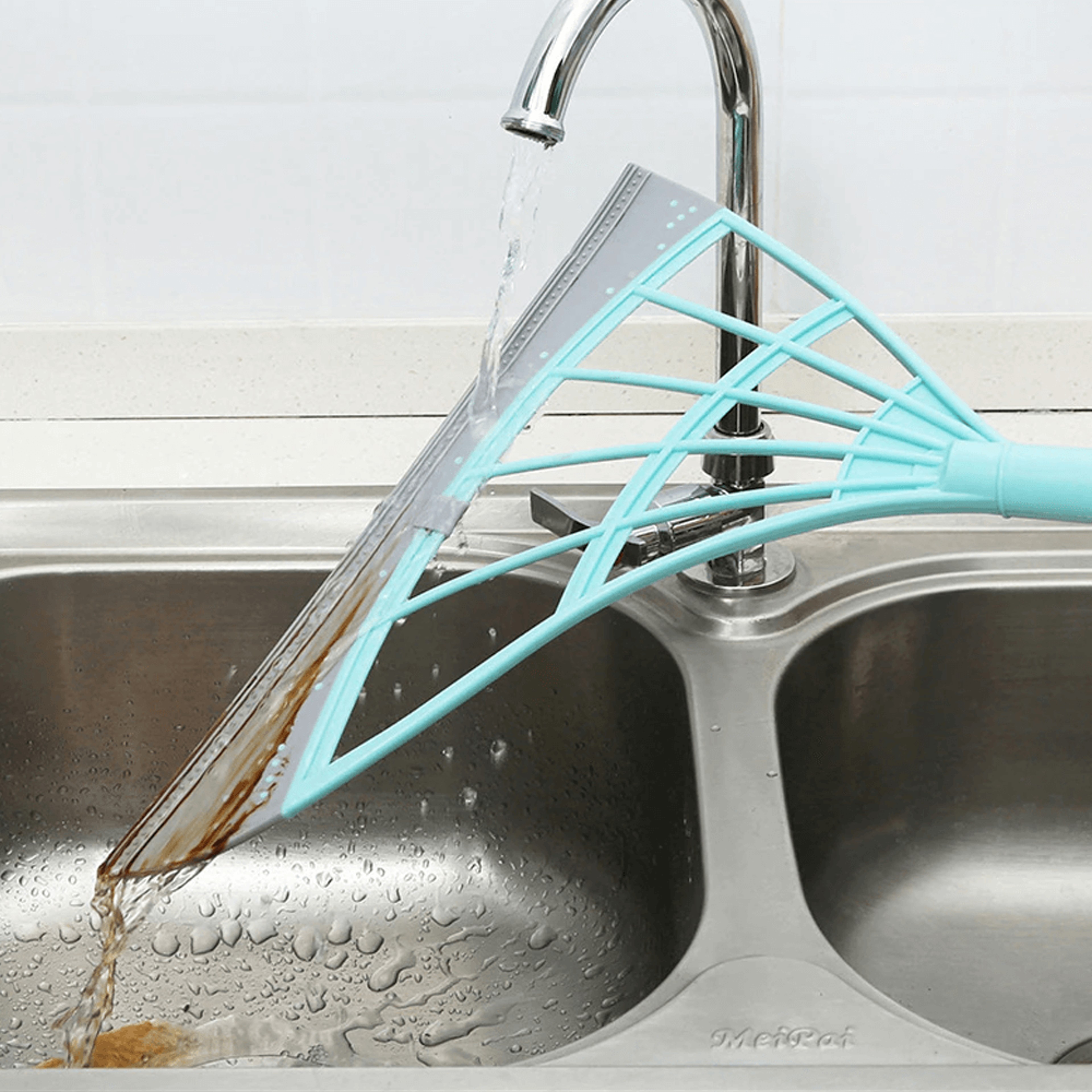 magicbroomsweepermop4.png