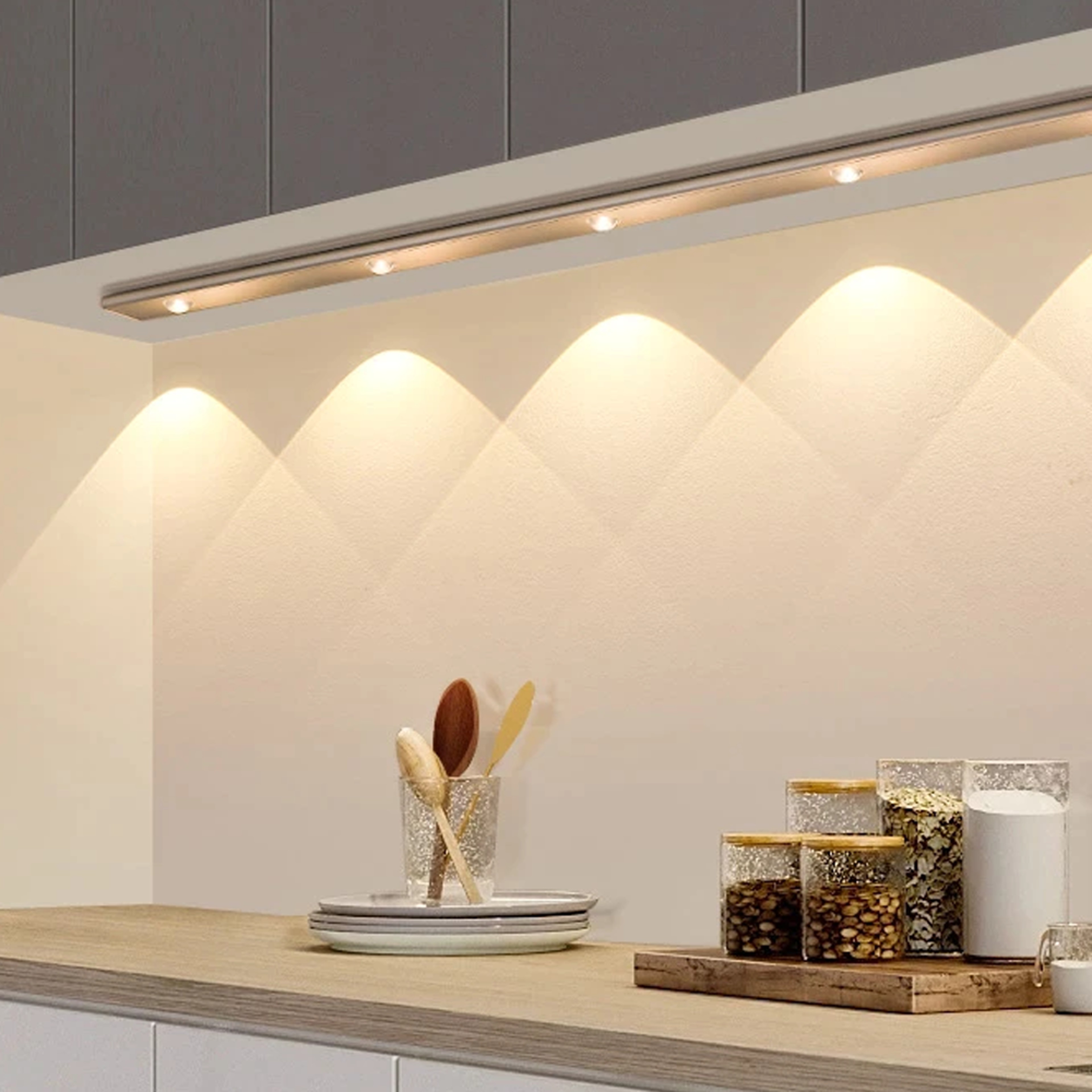ledultrathinmotionsensorundercabinetlight2.png