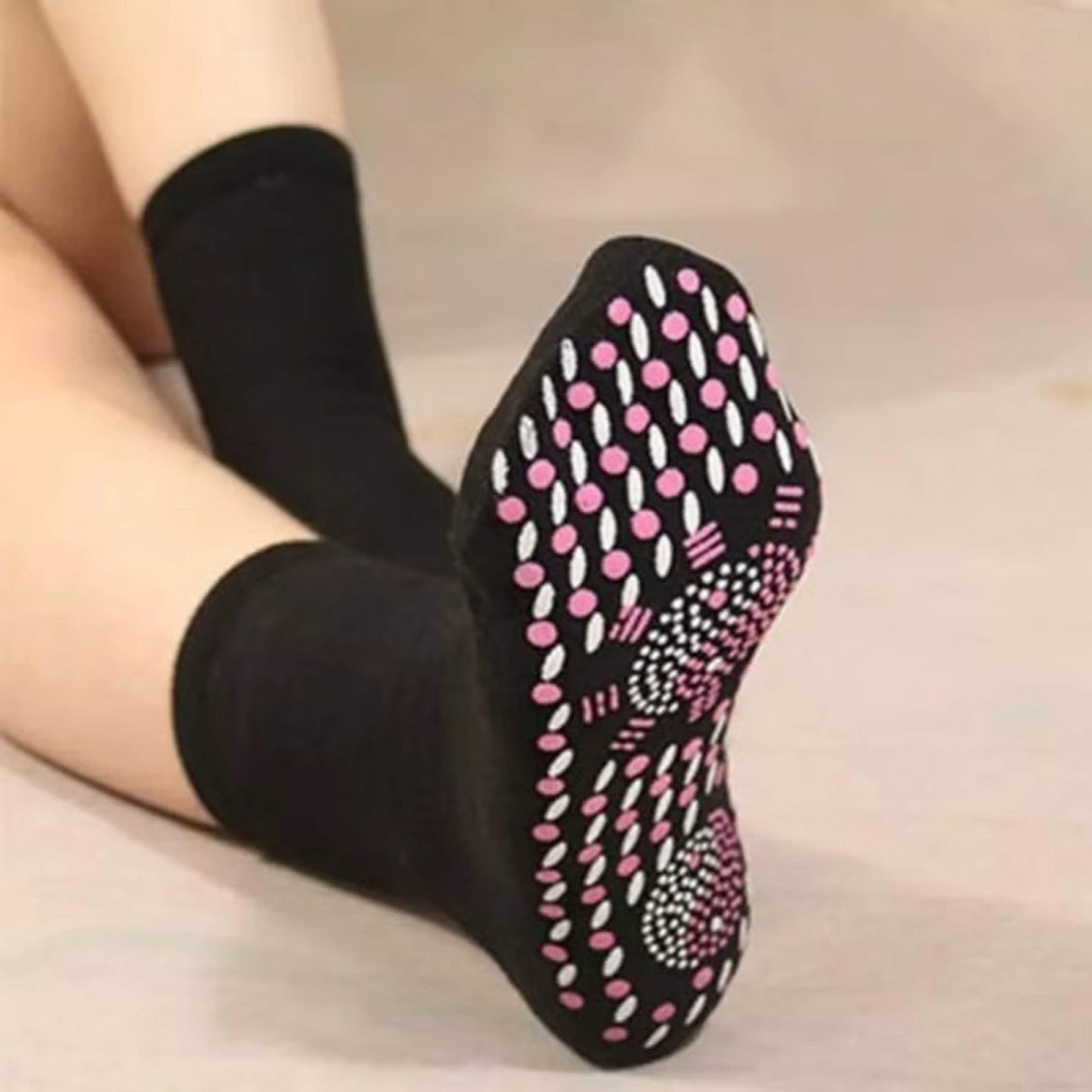 tourmalineacupressureselfheatingshapingsocksblack.png