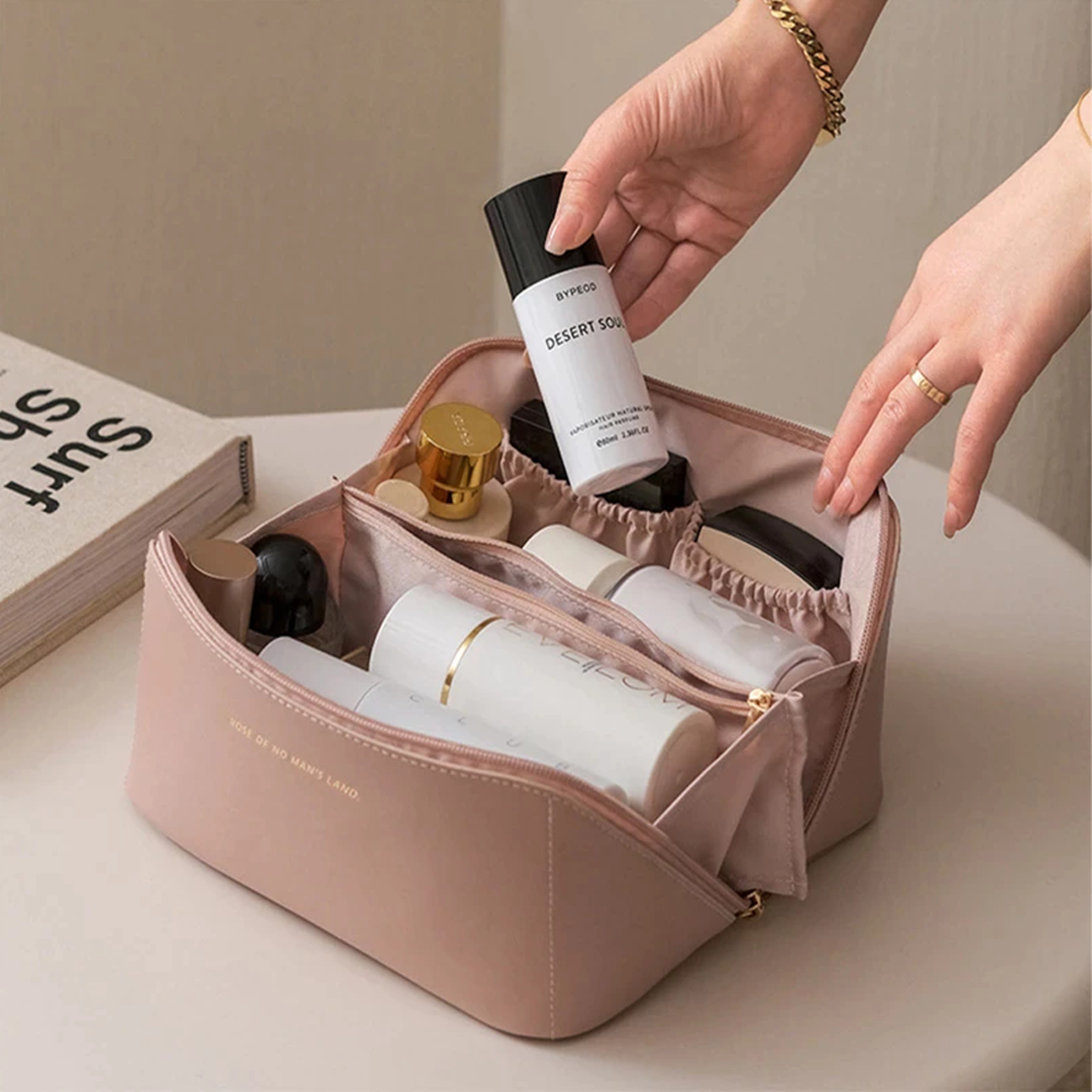 largecapacitymakeuptravelcosmeticbagpink.png