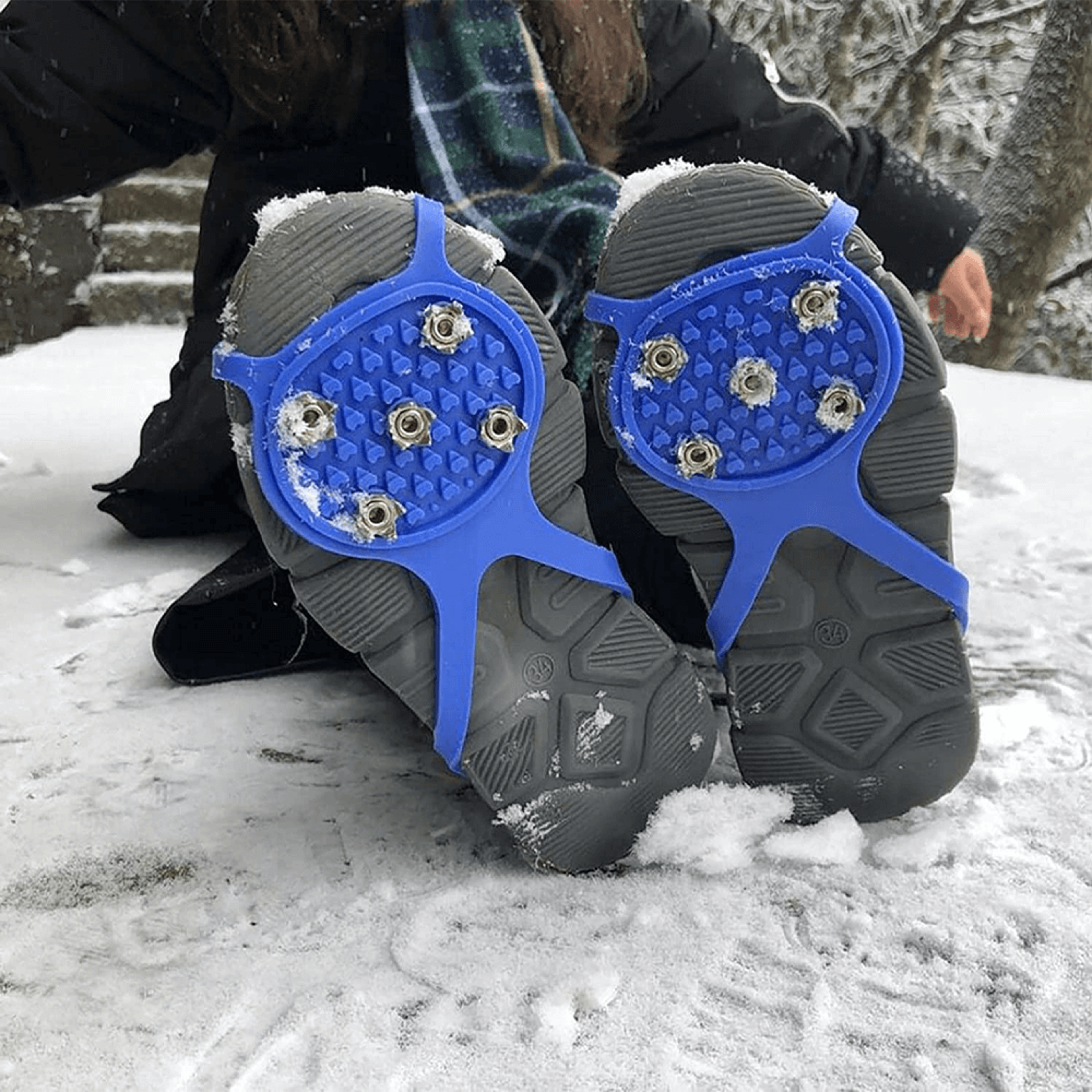 universalgripperspikesnonslipshoegrips1.png