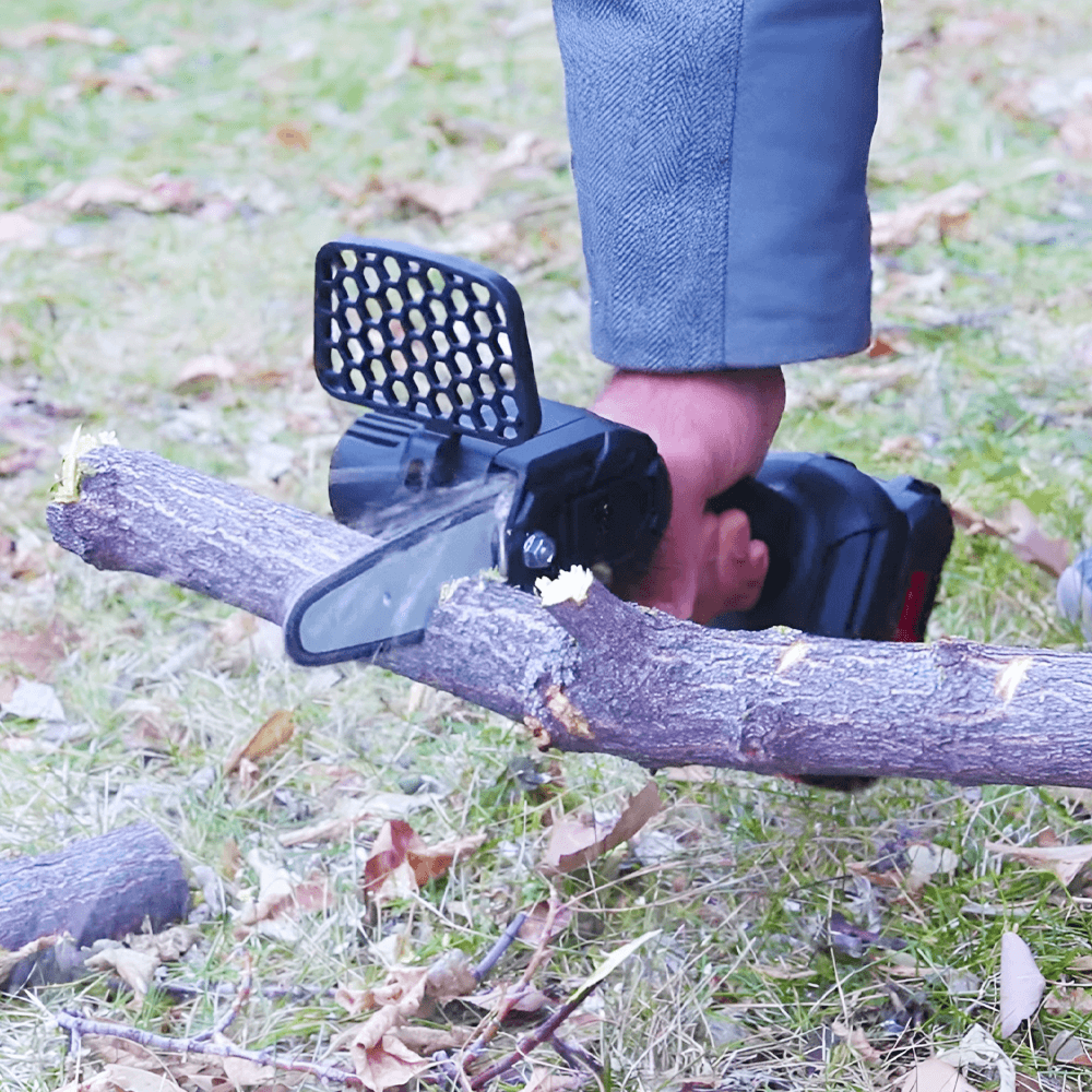 Storage-Friendly and Efficient Mini Battery Powered Chainsaw 5