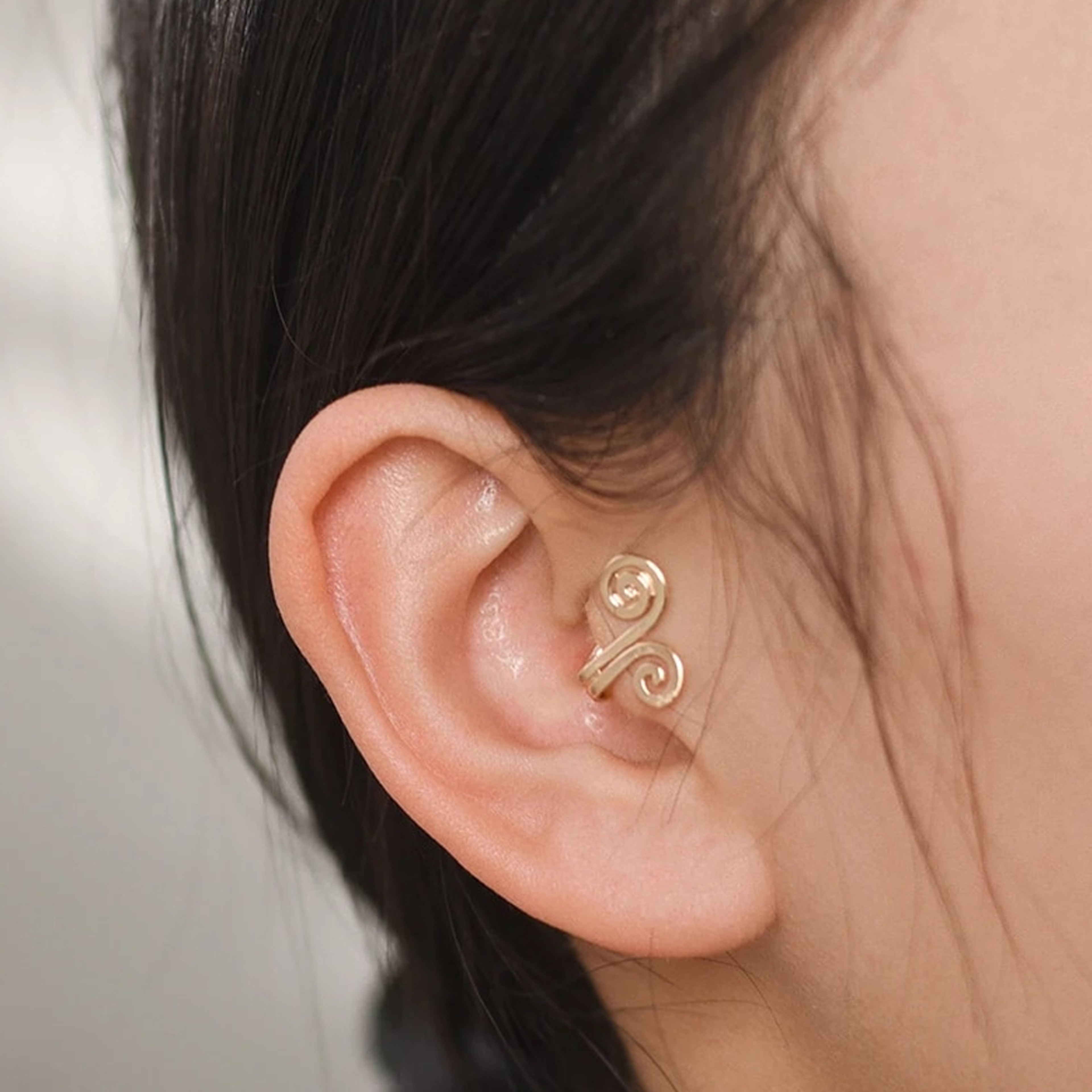 nonpiercingacupressureearringsforweightloss1 1png