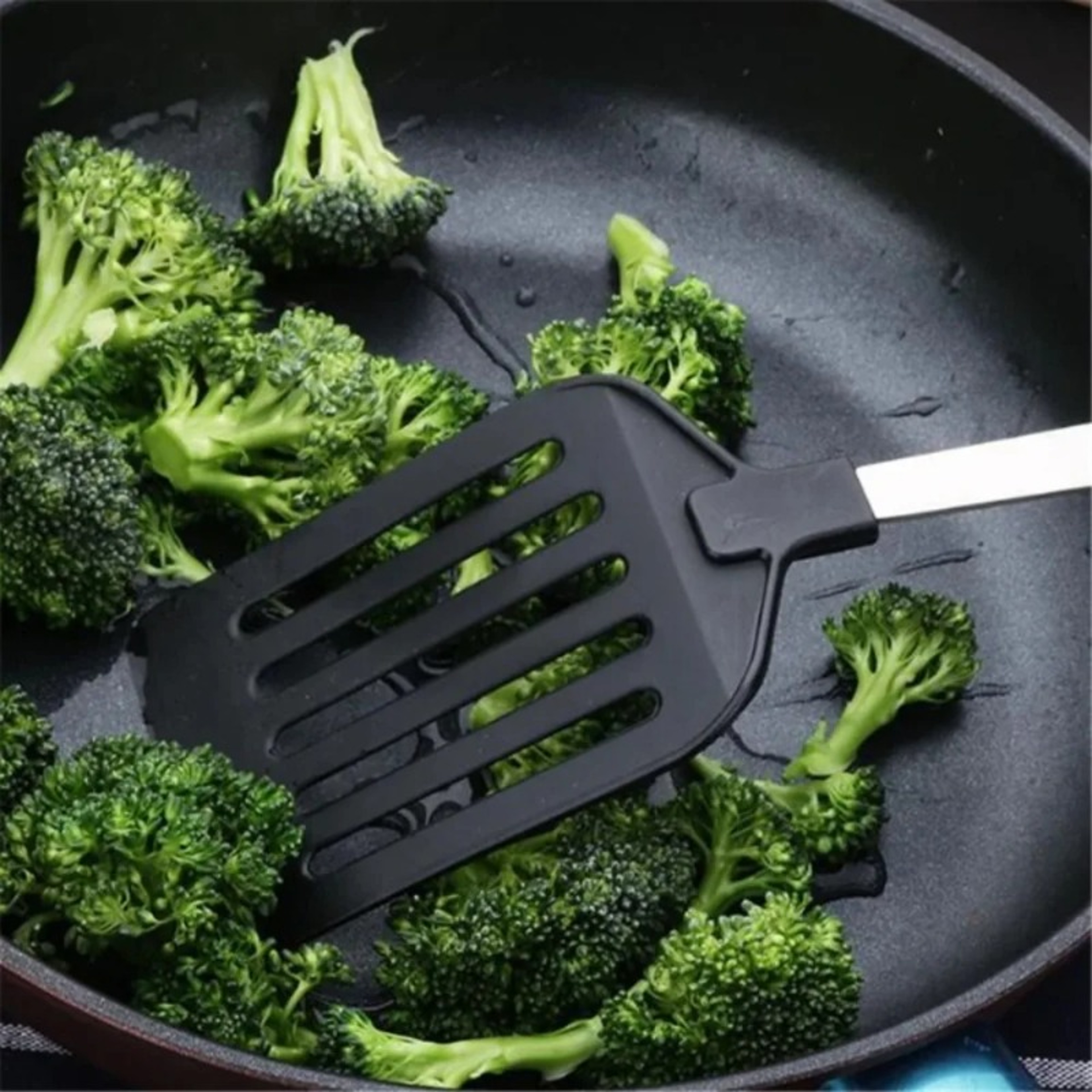 Stainless Steel Turners With Nylon Handle Frying Spatula For Cooking Fish Eggs And More 2