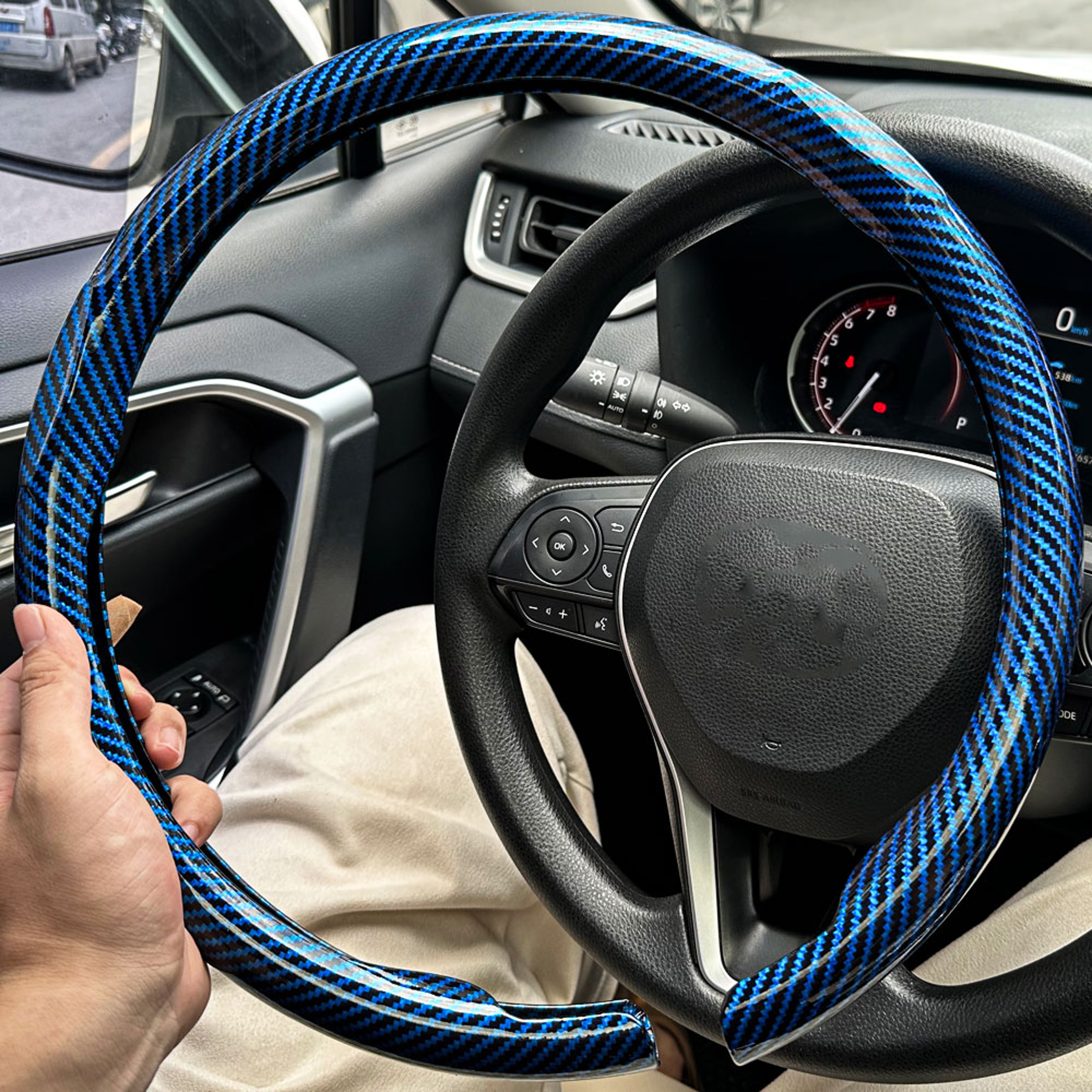 LuxeGrip Carbon Fiber Steering Wheel Cover Non Slip Breathable Luxury Auto Accessory 2