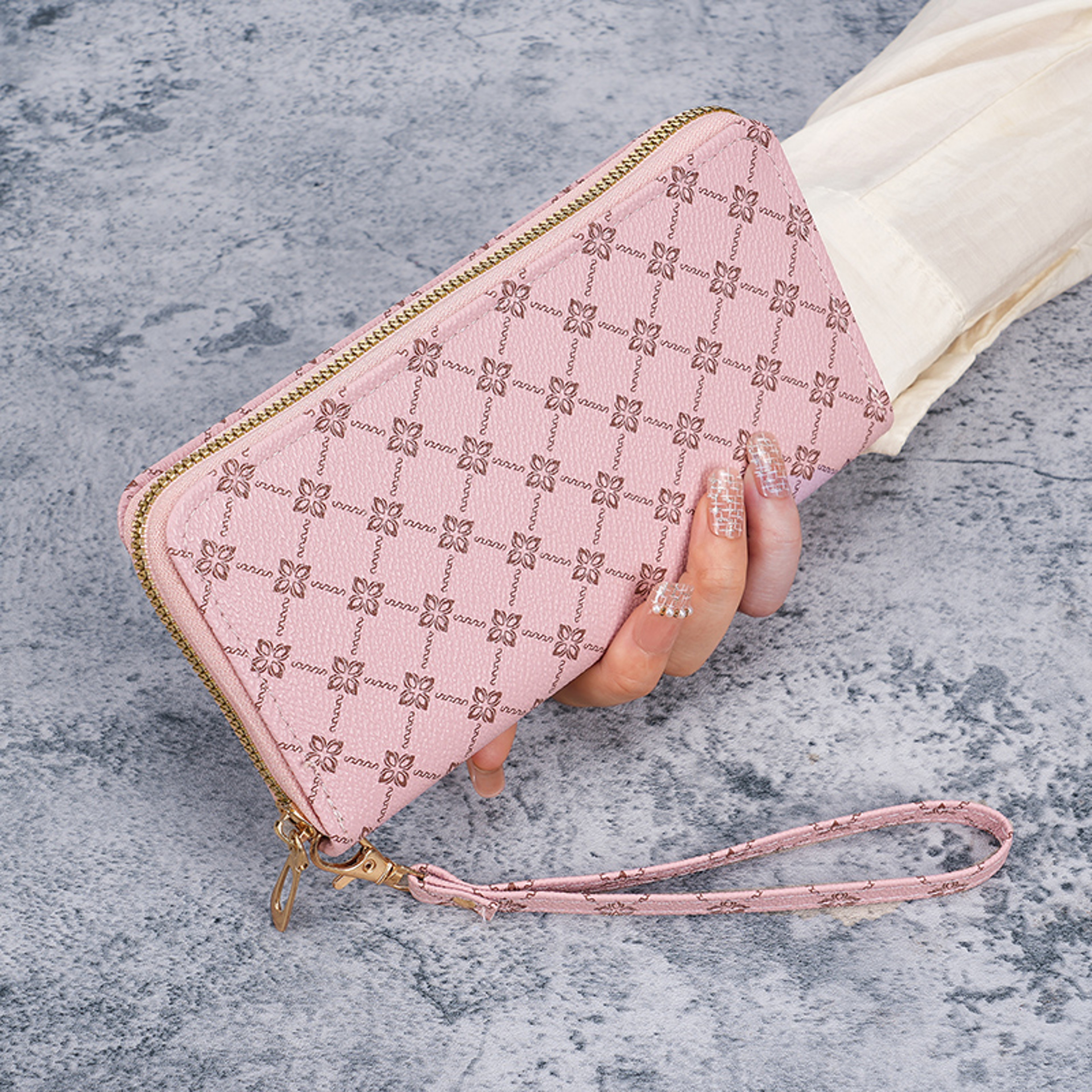 European Style Large Capacity Womens Long Wallet Clutch Bag 1