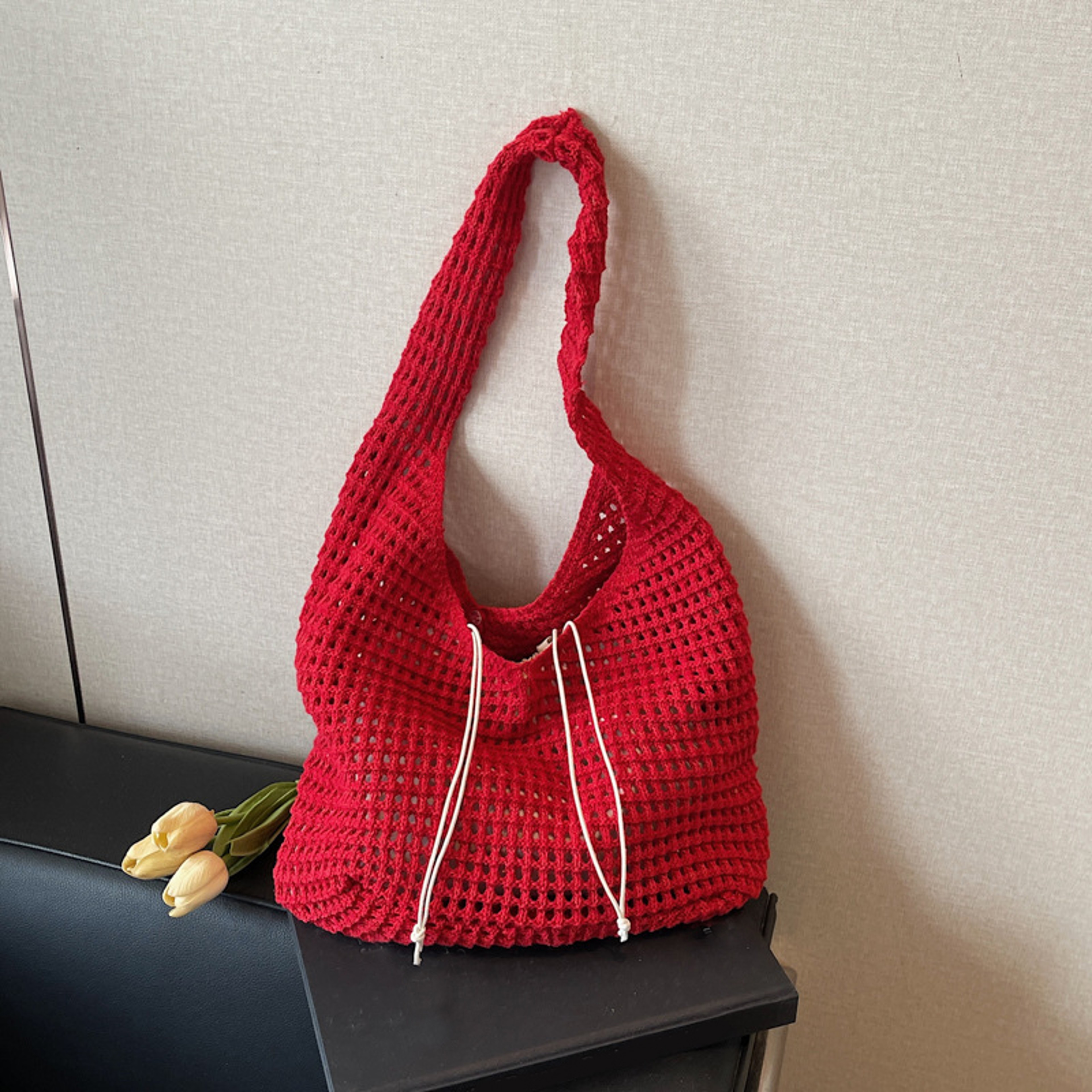 Chic Large Capacity Woven Straw Tote Bag For Women Stylish Shoulder Bag For Casual Beach And Shoppi 5
