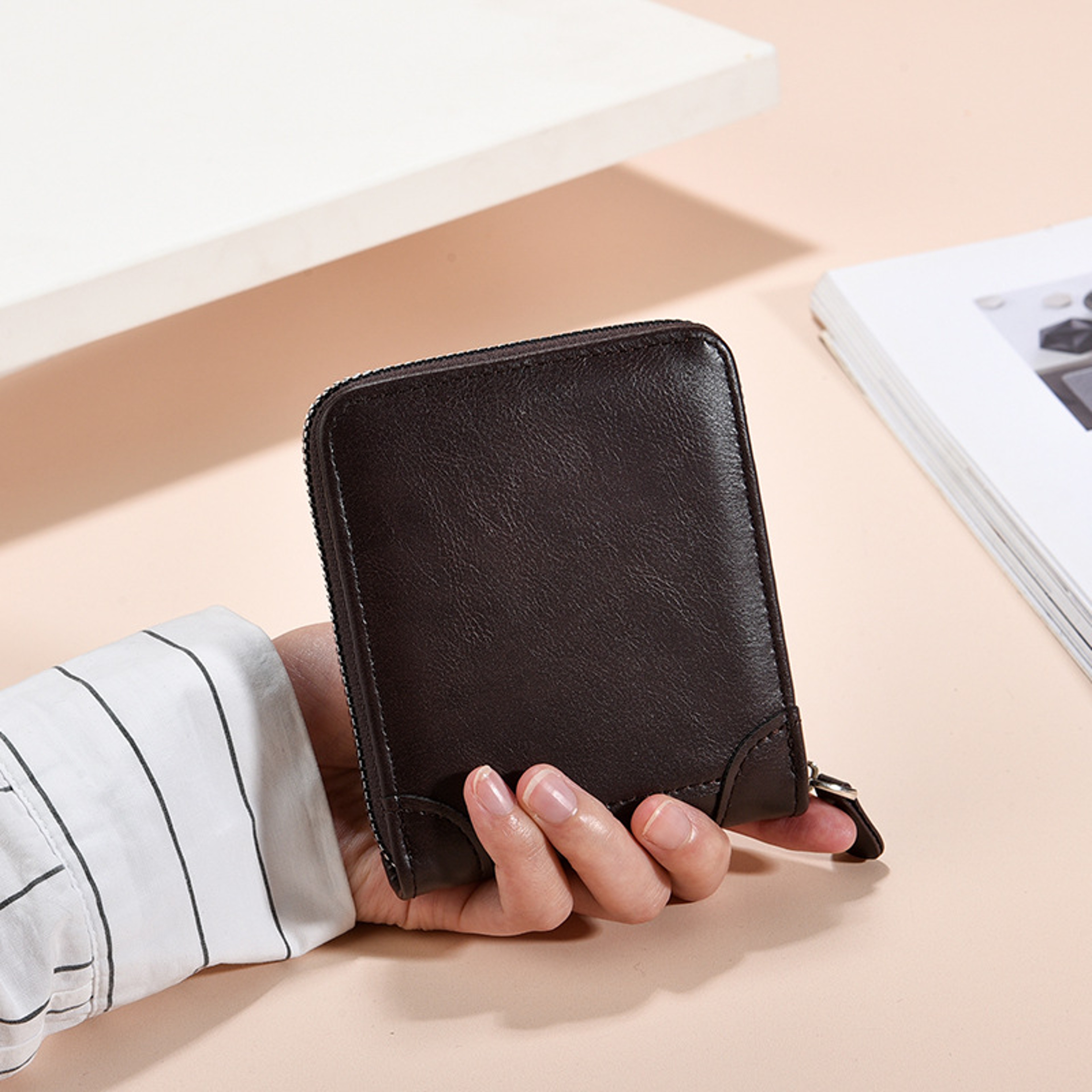 Classic Mens Short Business Wallet Durable  Convenient PU Leather Wallet For Professionals 5