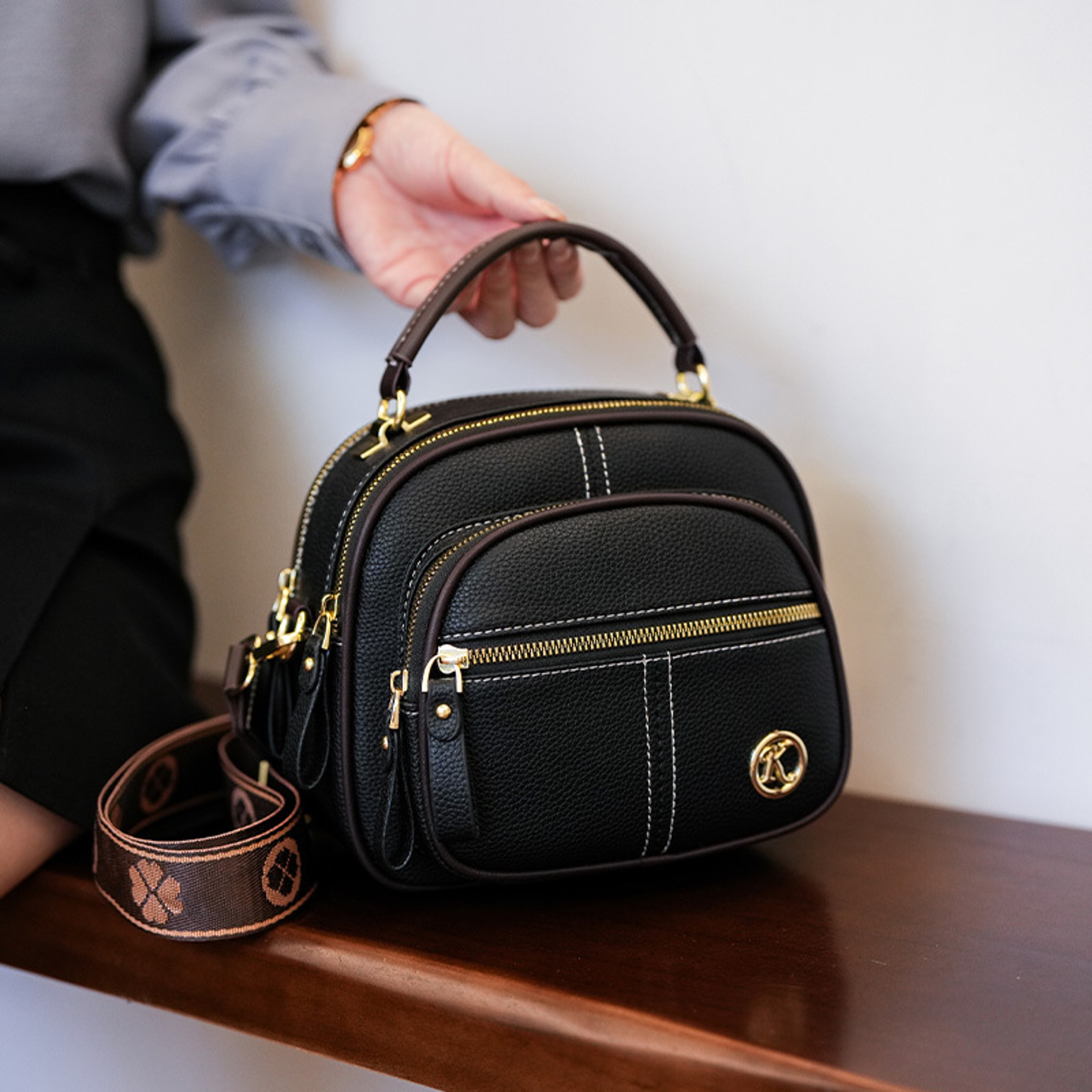 Luxury Womens Shoulder Bag Large Capacity Multiple Compartments Hard Shell Handbag for Commuting – view 8