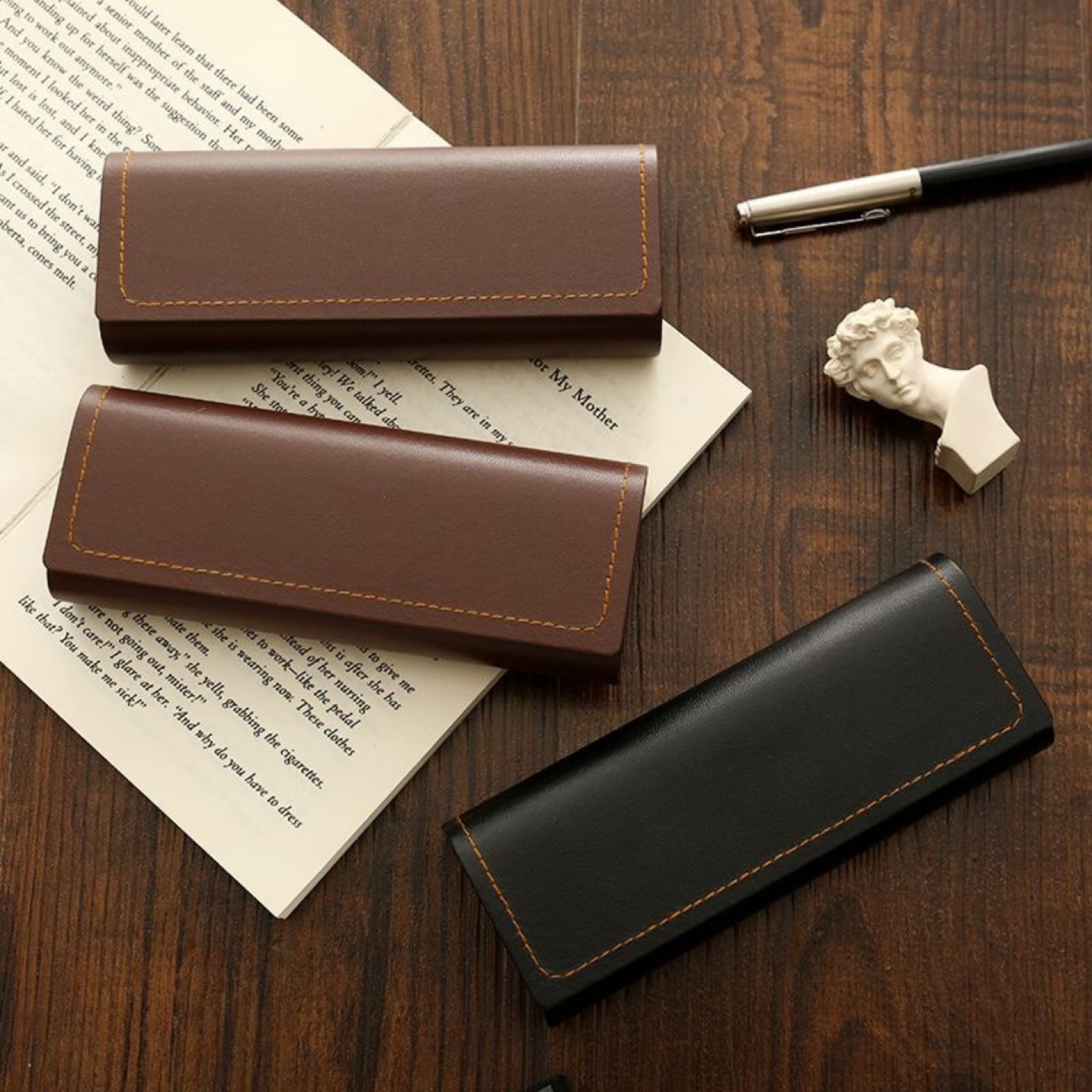 Retro PU Leather Glasses Case Lightweight Hard Sunglasses Storage & Portable Protective Eyewear Case – view 3