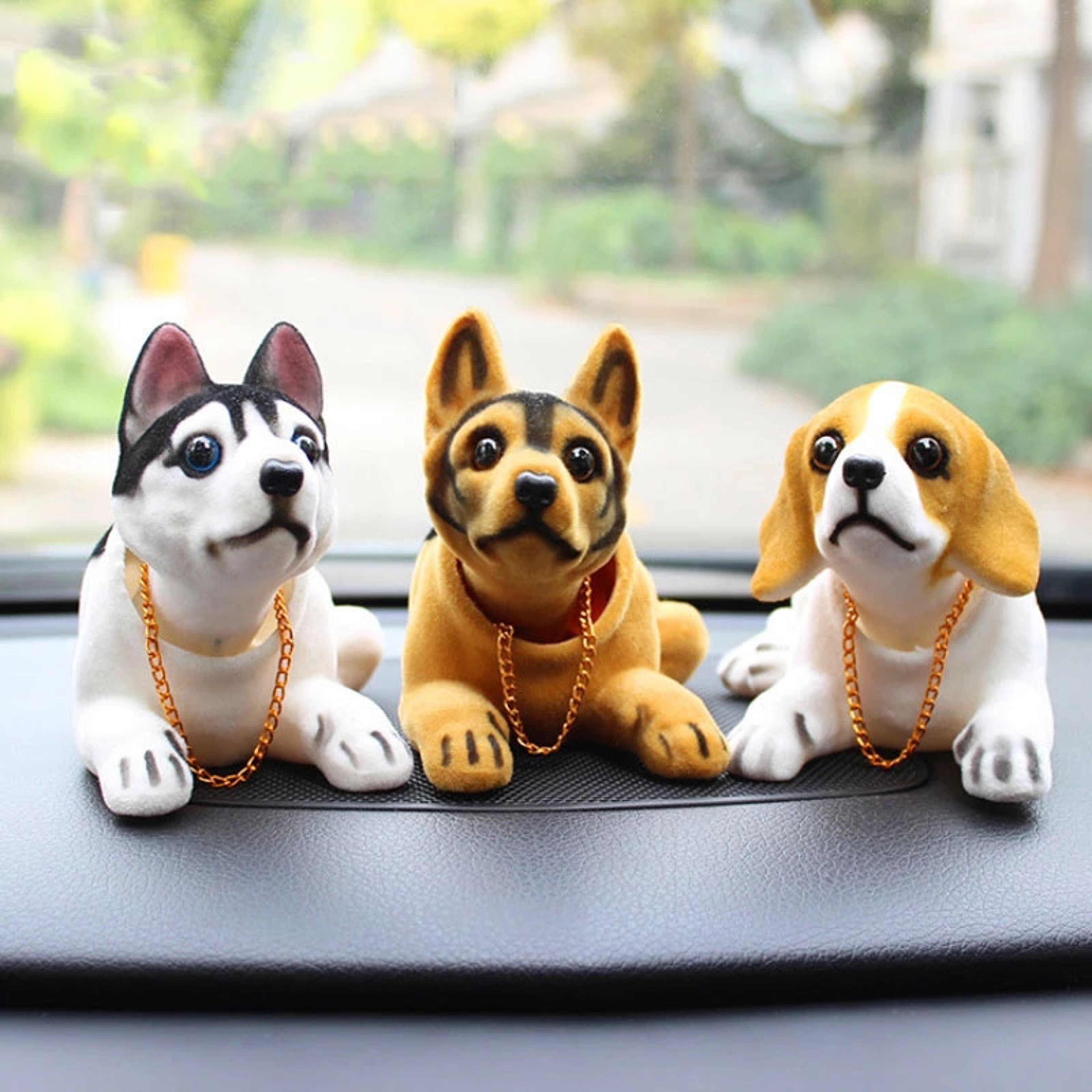 Shake Head Dog Ornament For Car Husky Beagle  St Bernard Car Dashboard Decoration 0