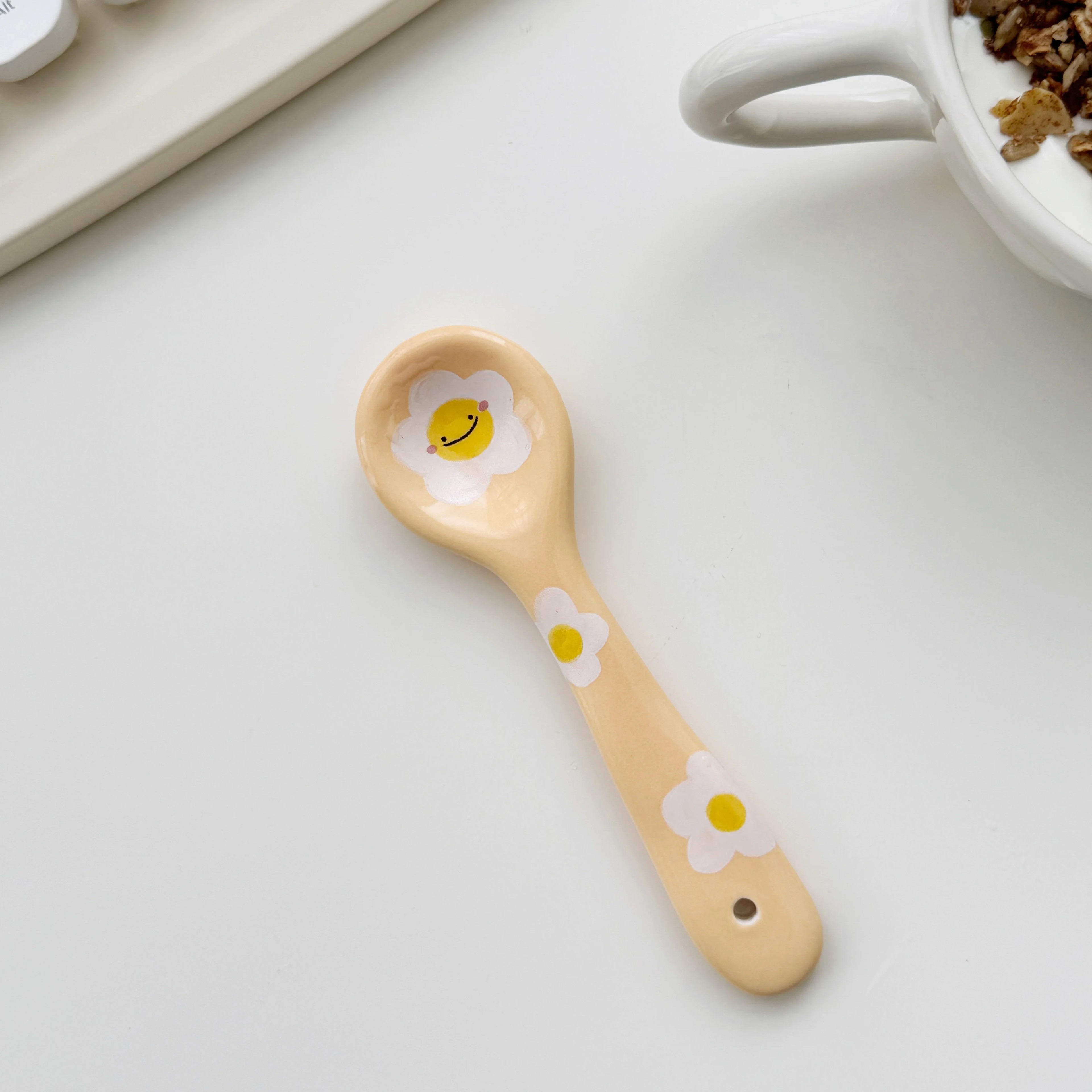 Cute Smiling Ceramic Ice Cream Spoon Hand Painted Irregular Dessert  Breakfast Spoon For Kitchen Ta 8