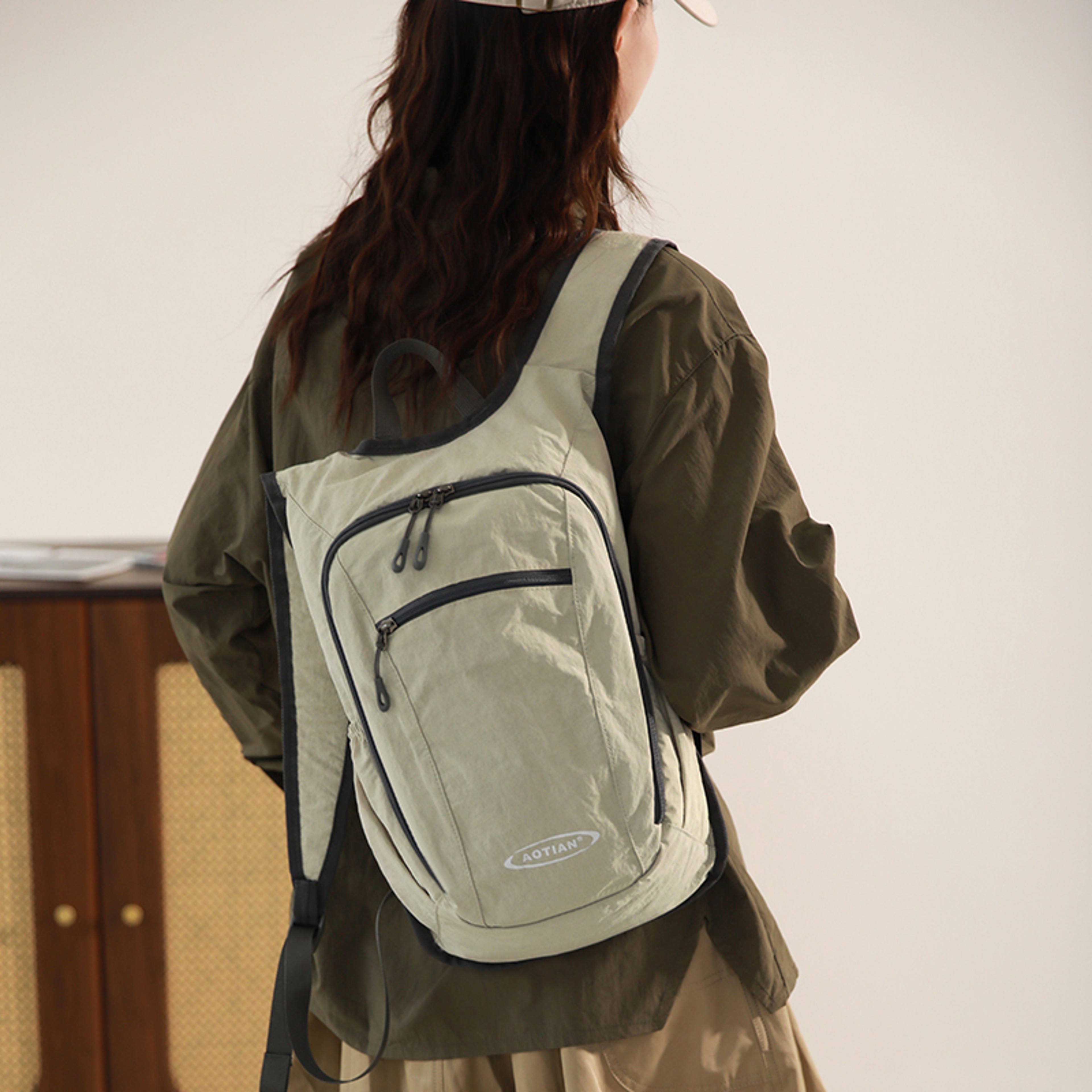 Unisex Foldable Hiking Backpack Lightweight Durable Oxford Commuter Bag – view 3