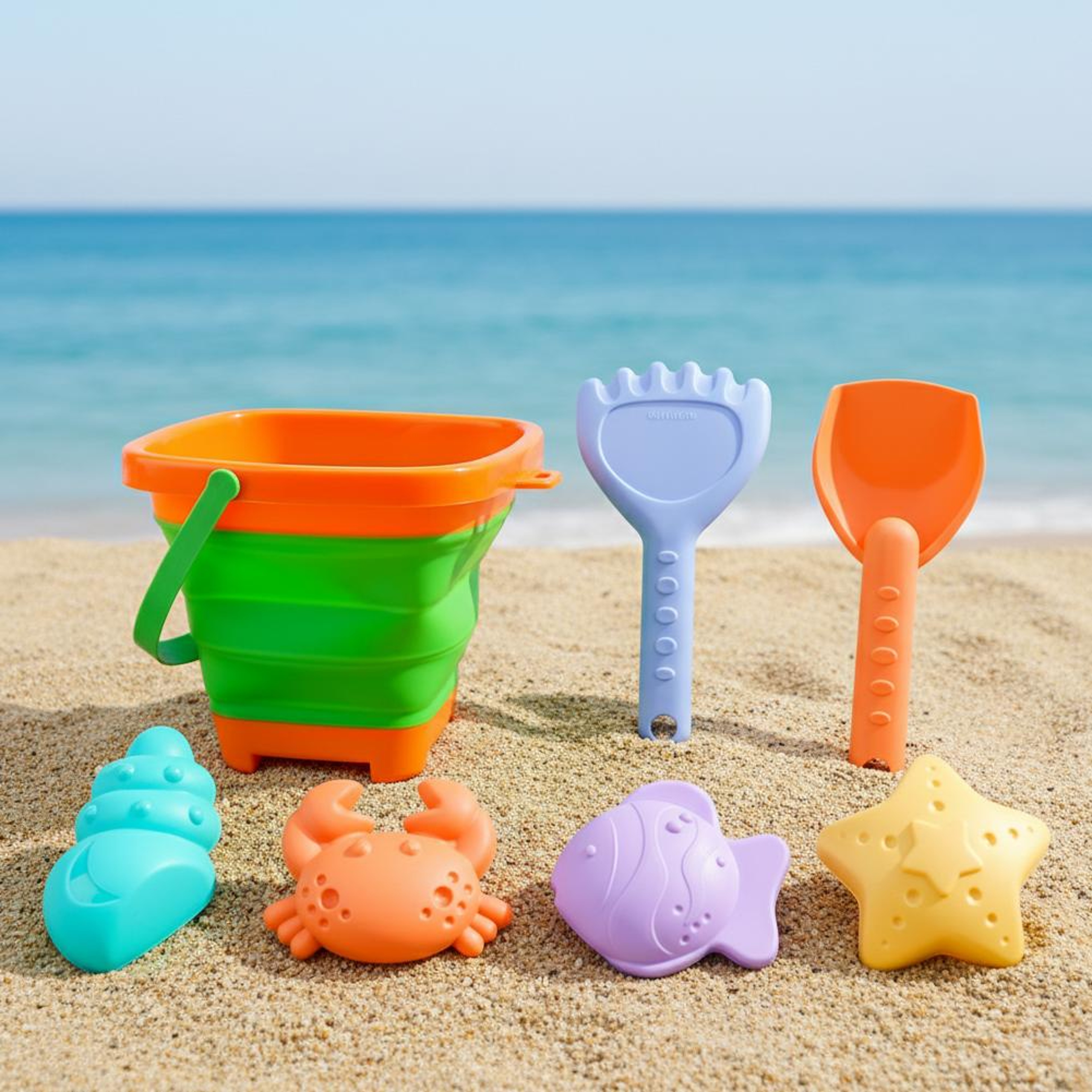 Folding Bucket Sand Digger Toy Set Beach Play Tools With Colorful Marine Organisms 0