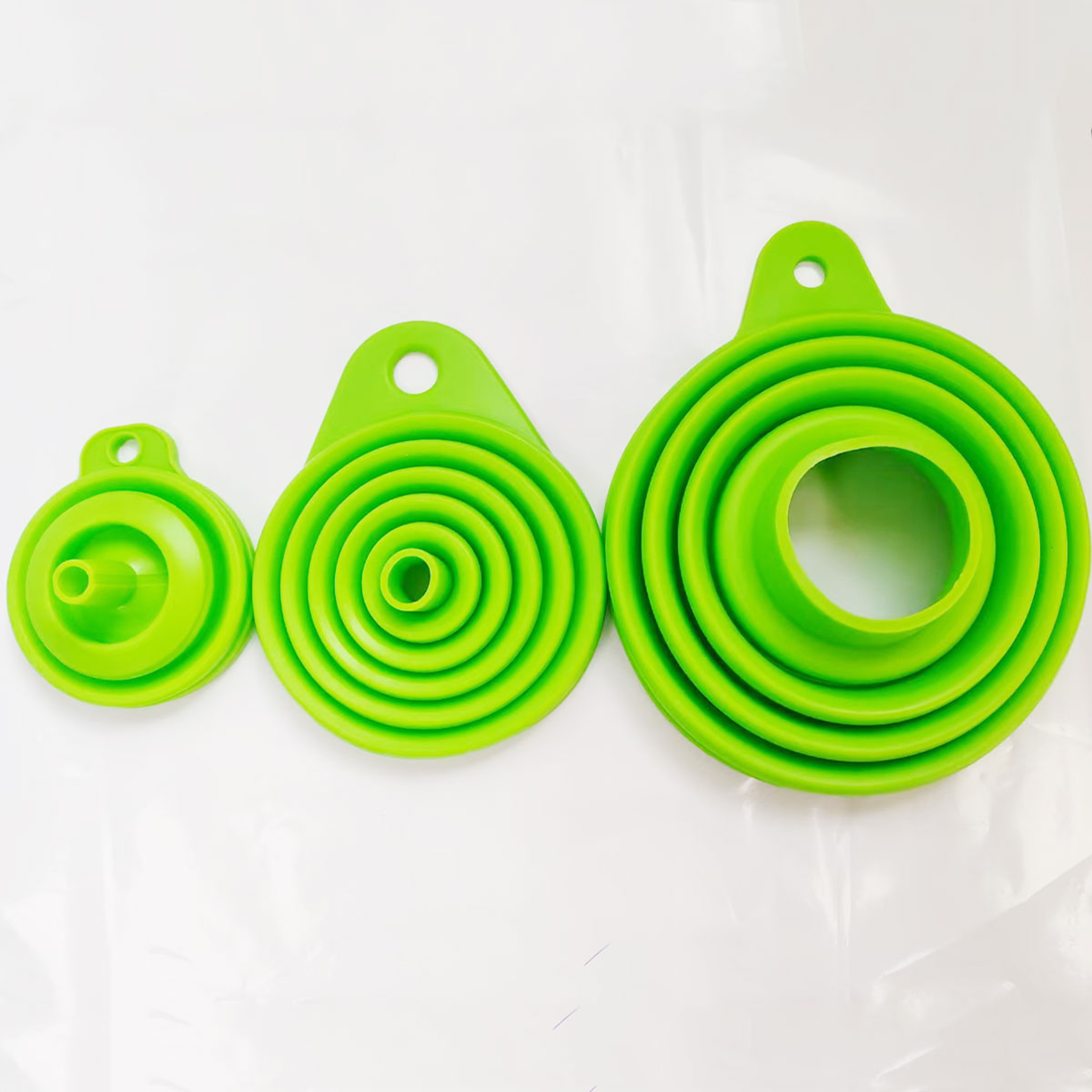 Multi-Purpose Silicone Funnel Set for Kitchen Use Perfect for Bottles, Liquids, and Powder Transfer – view 9