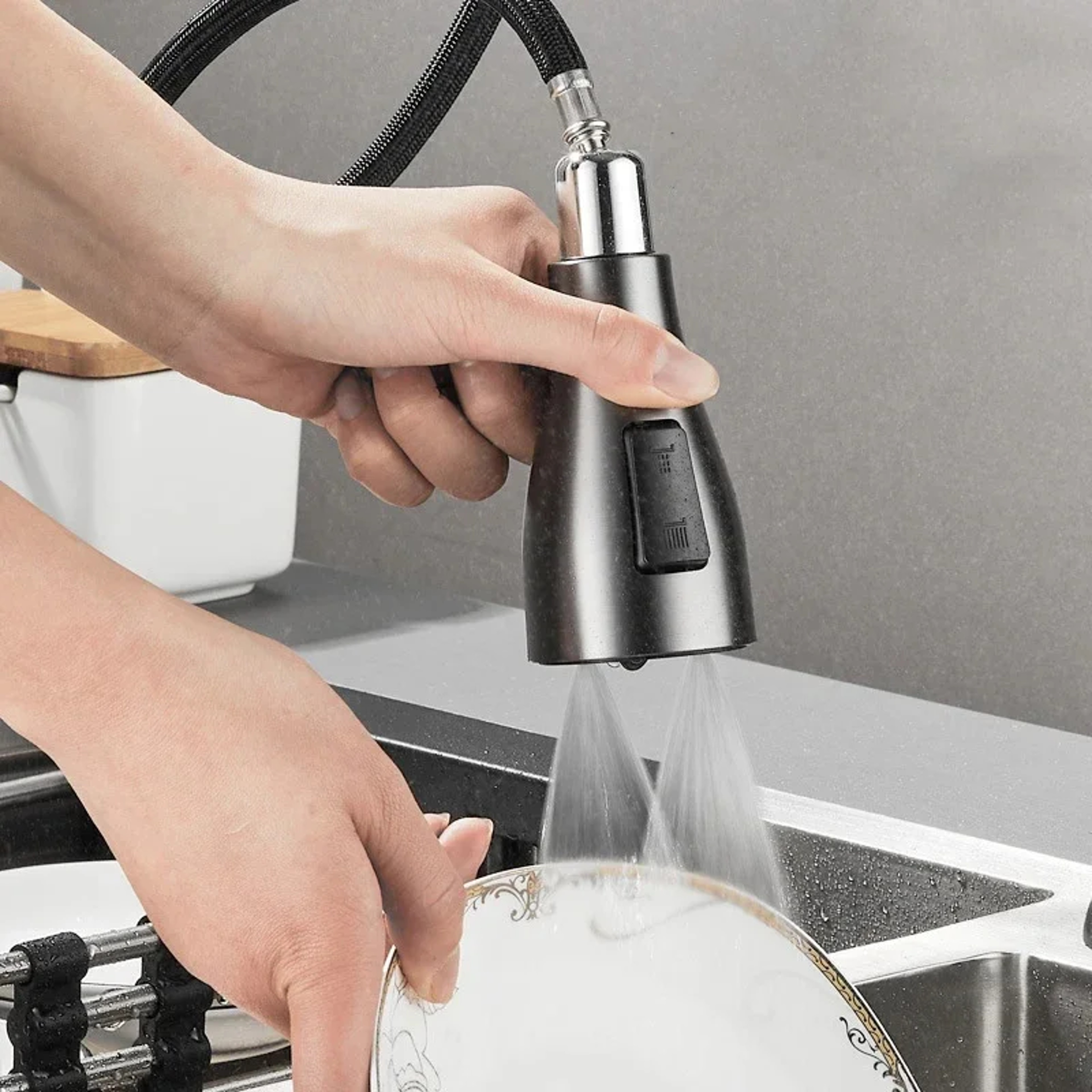 Gun Gray Pull Out Kitchen Faucet Single Hole Kitchen Sink Mixer 2