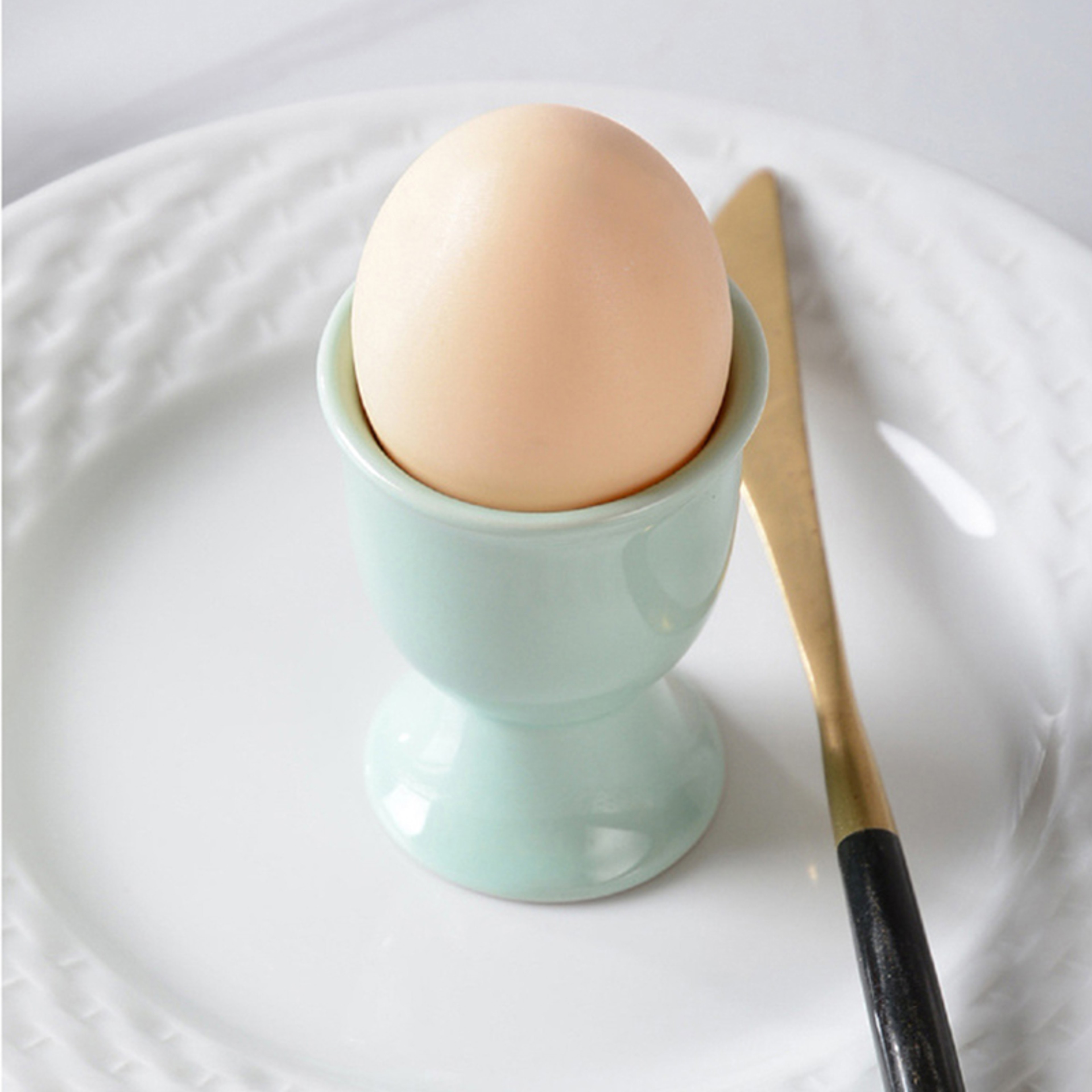 Macaron Ceramic Egg Cup Holder For Breakfast And Elegant Egg Serving 3