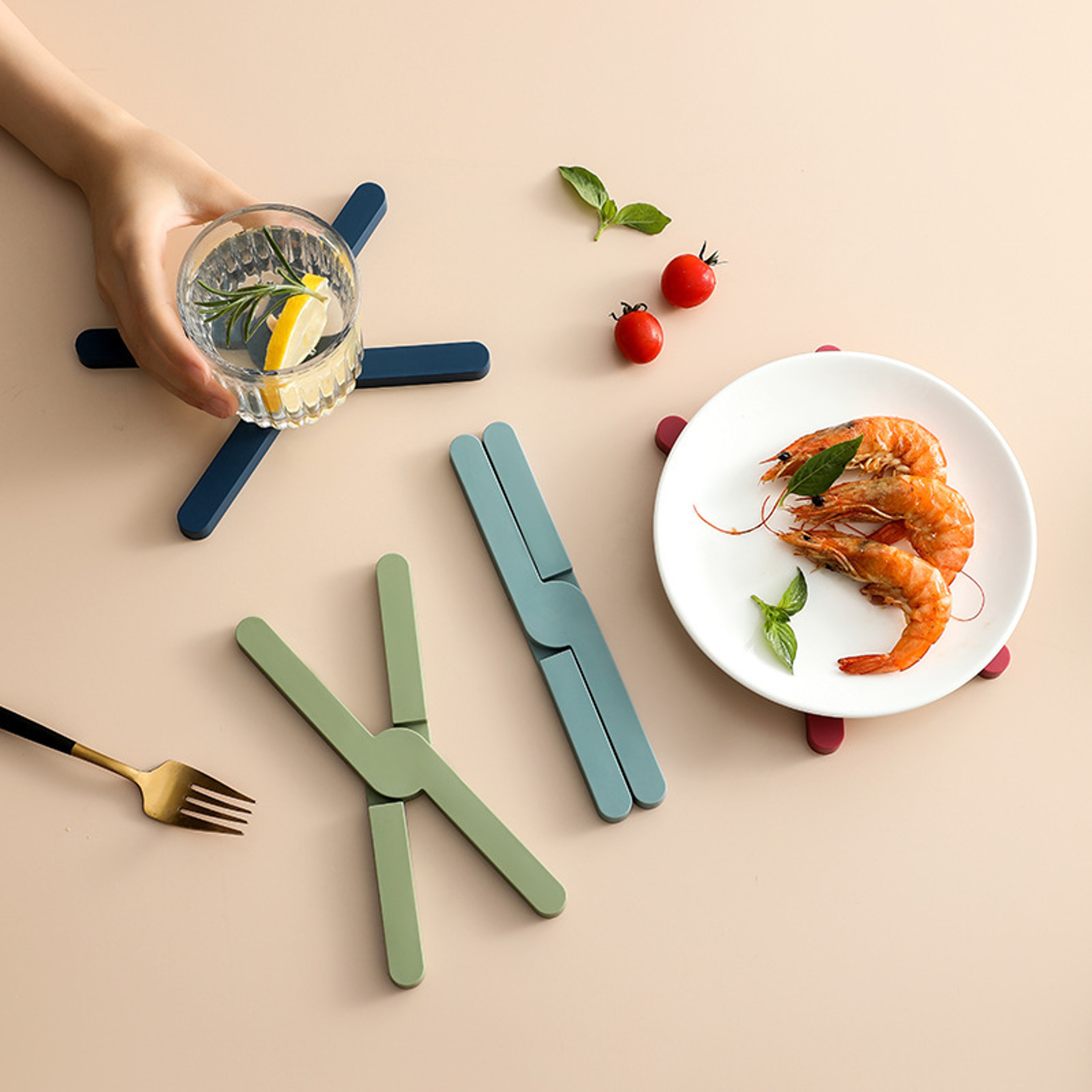 Silicone Trivet Foldable Heat Resistant Pot Mat for Kitchen Tables – view 2