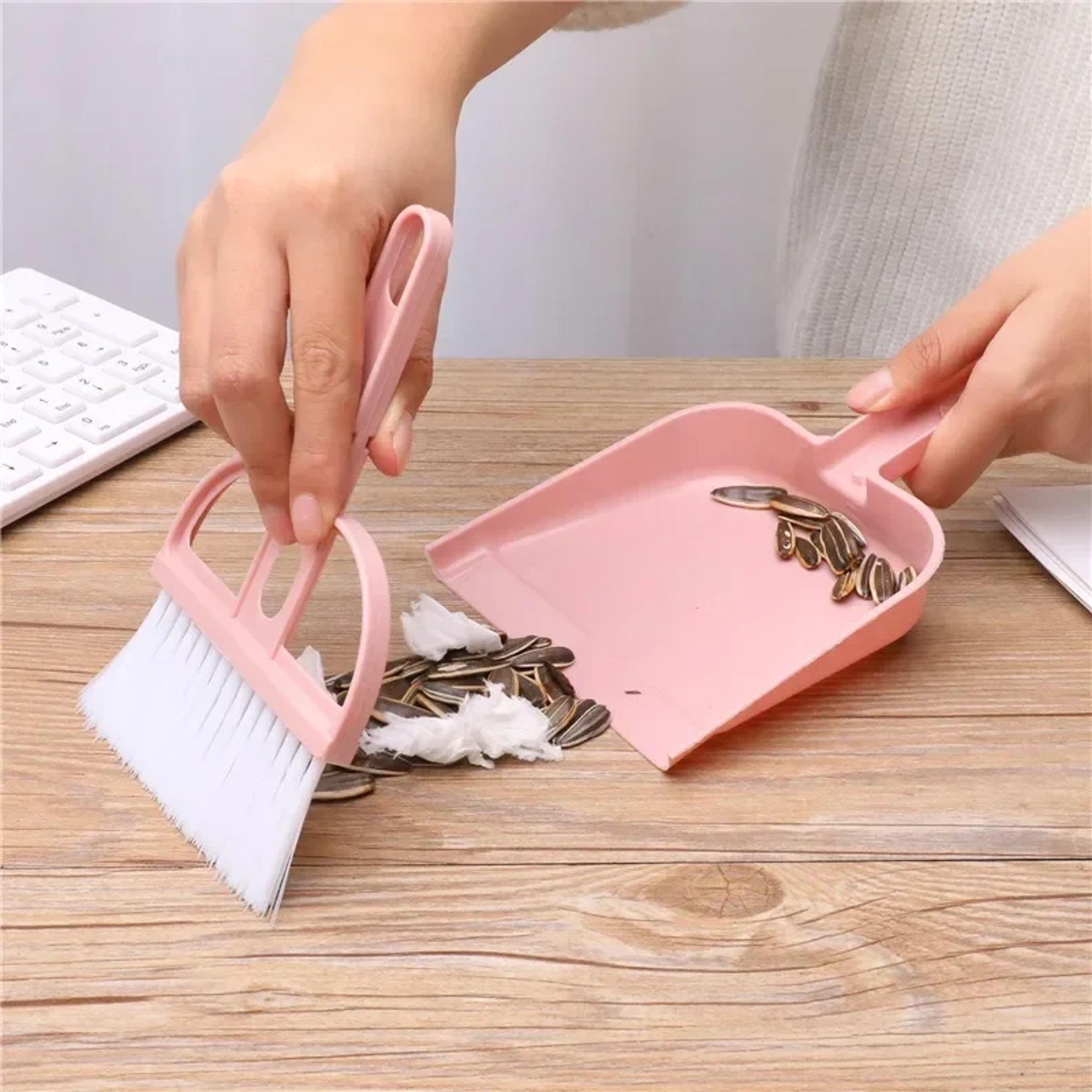 Mini Desktop Sweep Cleaning Brush Set Keyboard & Pet Dustpan Broom for Home Office and Pet Care – view 1
